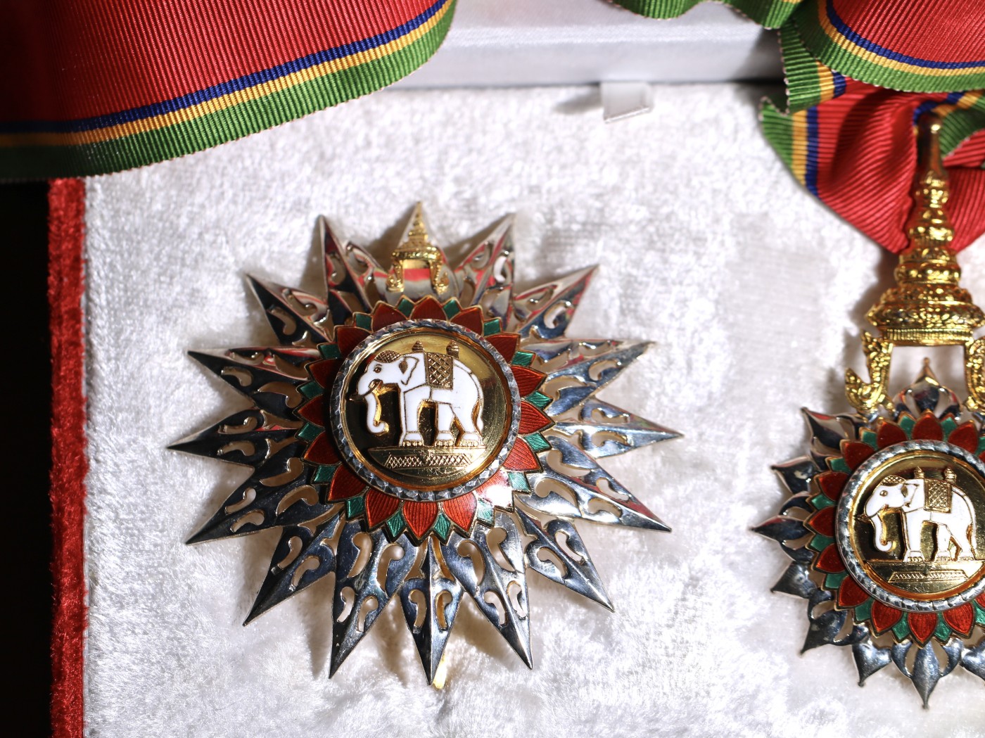 大猫徽章拍卖 第238期 泰国🇹🇭白象勋章 男版二级