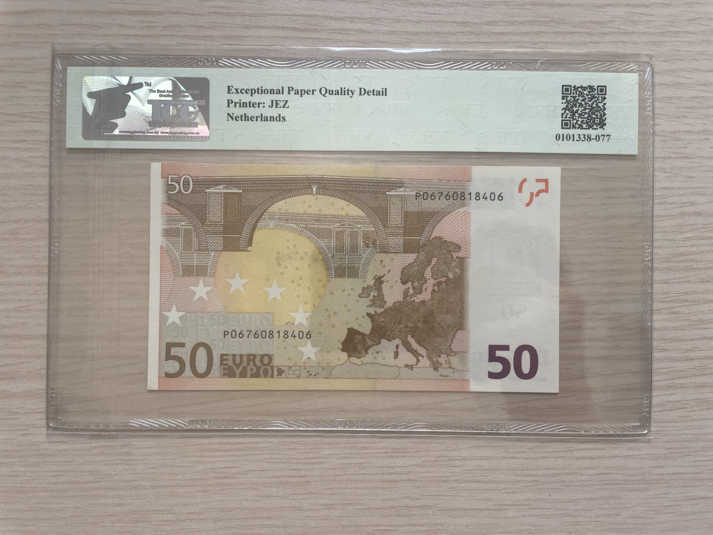 🌗乐淘淘世界纸币拍卖 第34期🌓 【P06760818406】欧盟2002年纸币 50欧元 一签 荷兰版 TQG66EPQ