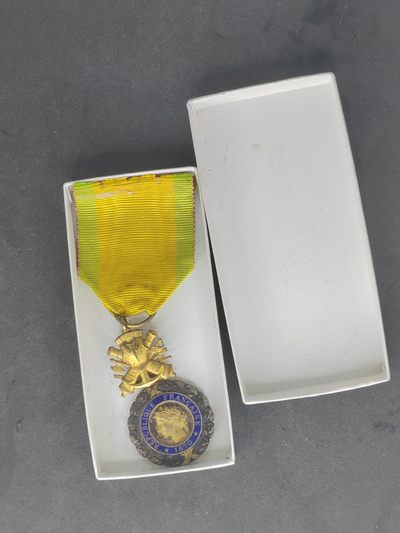 圣佩特罗拍卖（第七期） - 法国三共军事功勋奖章（带盒）