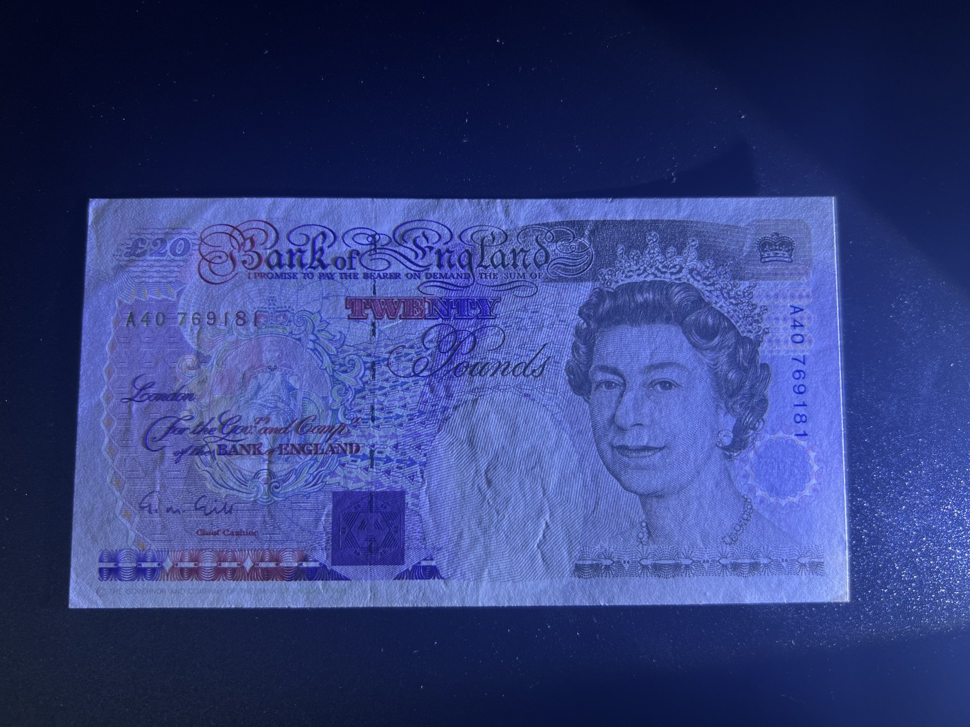 🌗乐淘淘世界纸币拍卖 第34期🌓 【A40 769181】英国1991年纸币 20镑 E序列 A冠 皇冠版 女王钞 品相如图