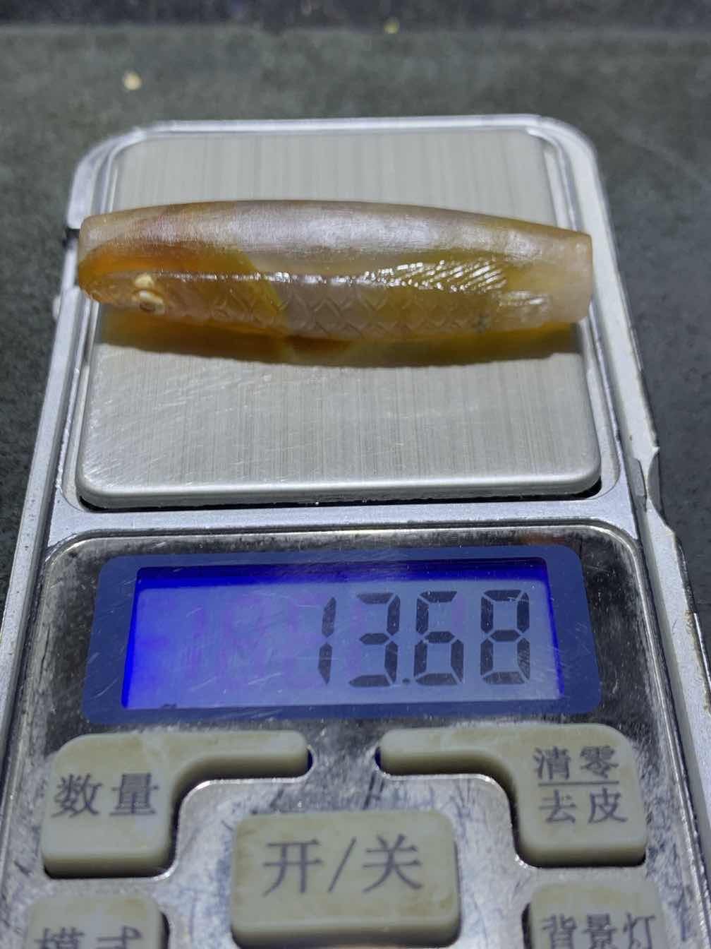 精美亚光高玉化冰飘巴西玛瑙手工俏色巧雕招财龙鱼大桶珠一个！