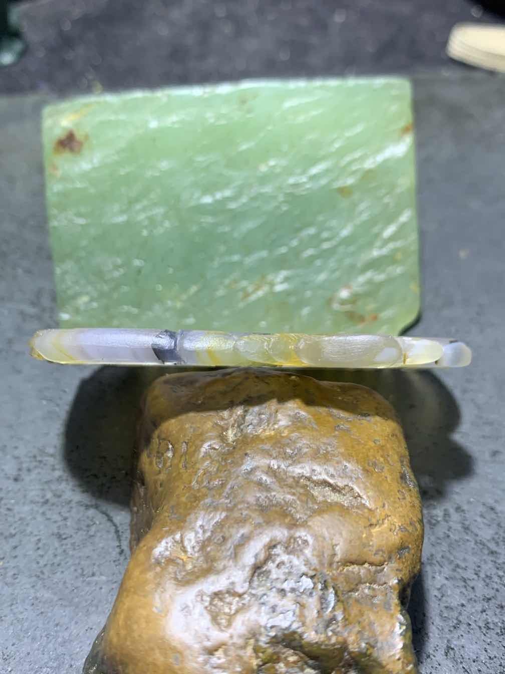 精美亚光高玉化巴西玛瑙手工雕刻凤凰梳形牌子一个，