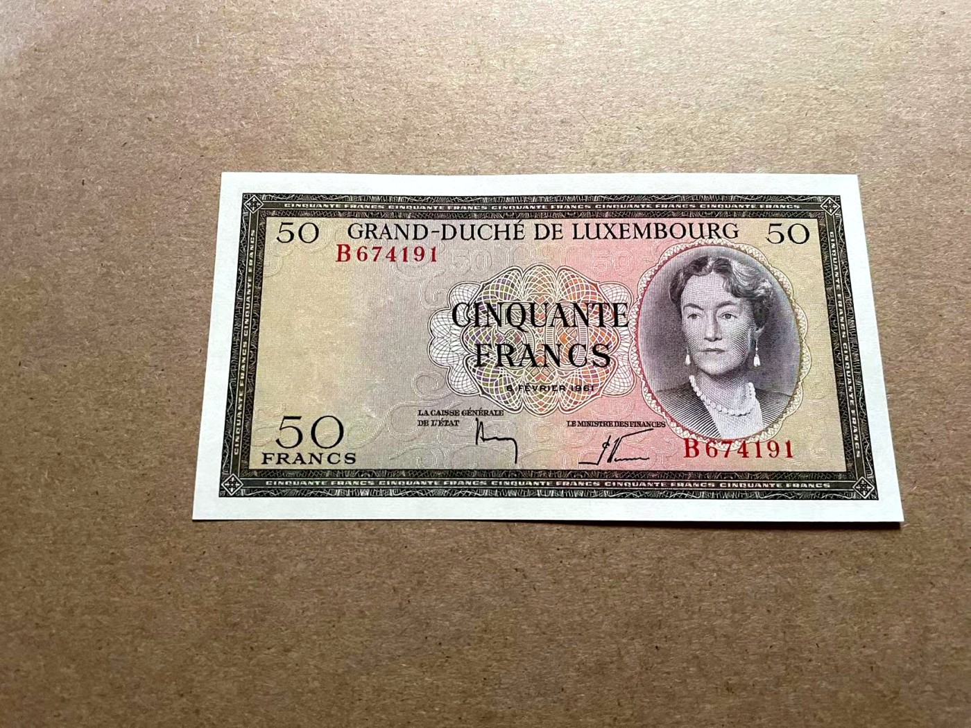 【Blue Auction】✨世界纸币精拍第406期【精】 卢森堡 1961年50法郎 女大公 背面田园风 精美 全新UNC