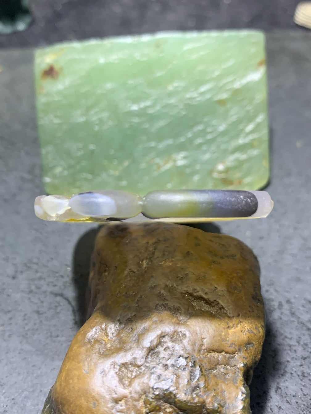 精美亚光高玉化巴西玛瑙手工雕刻凤凰梳形牌子一个，