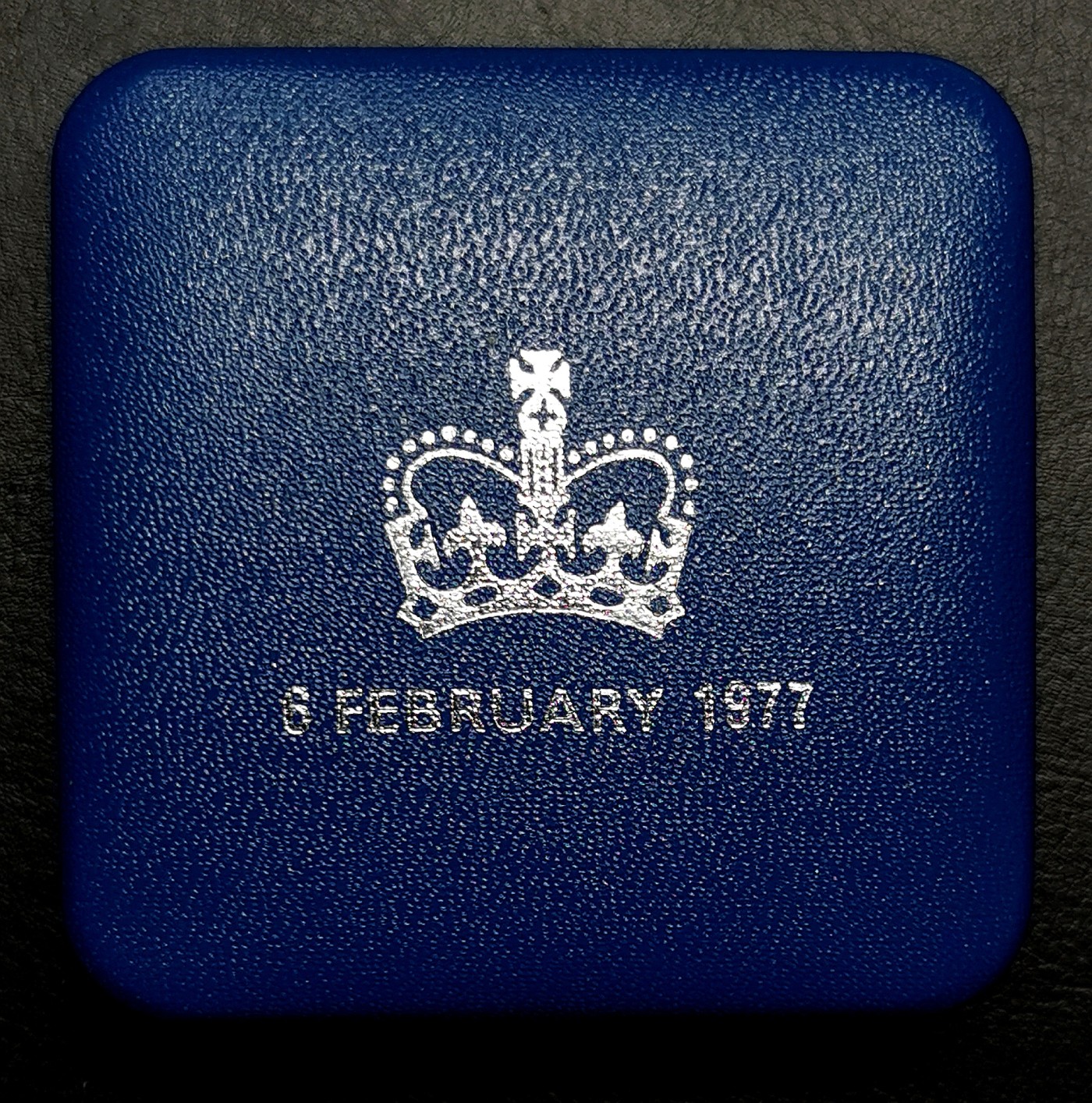 凡希社世界钱币微拍第二百五十七期（感恩专场） 1977圣赫勒拿女王加冕纪念大银精铸PCGS-PR68DCAM附原盒