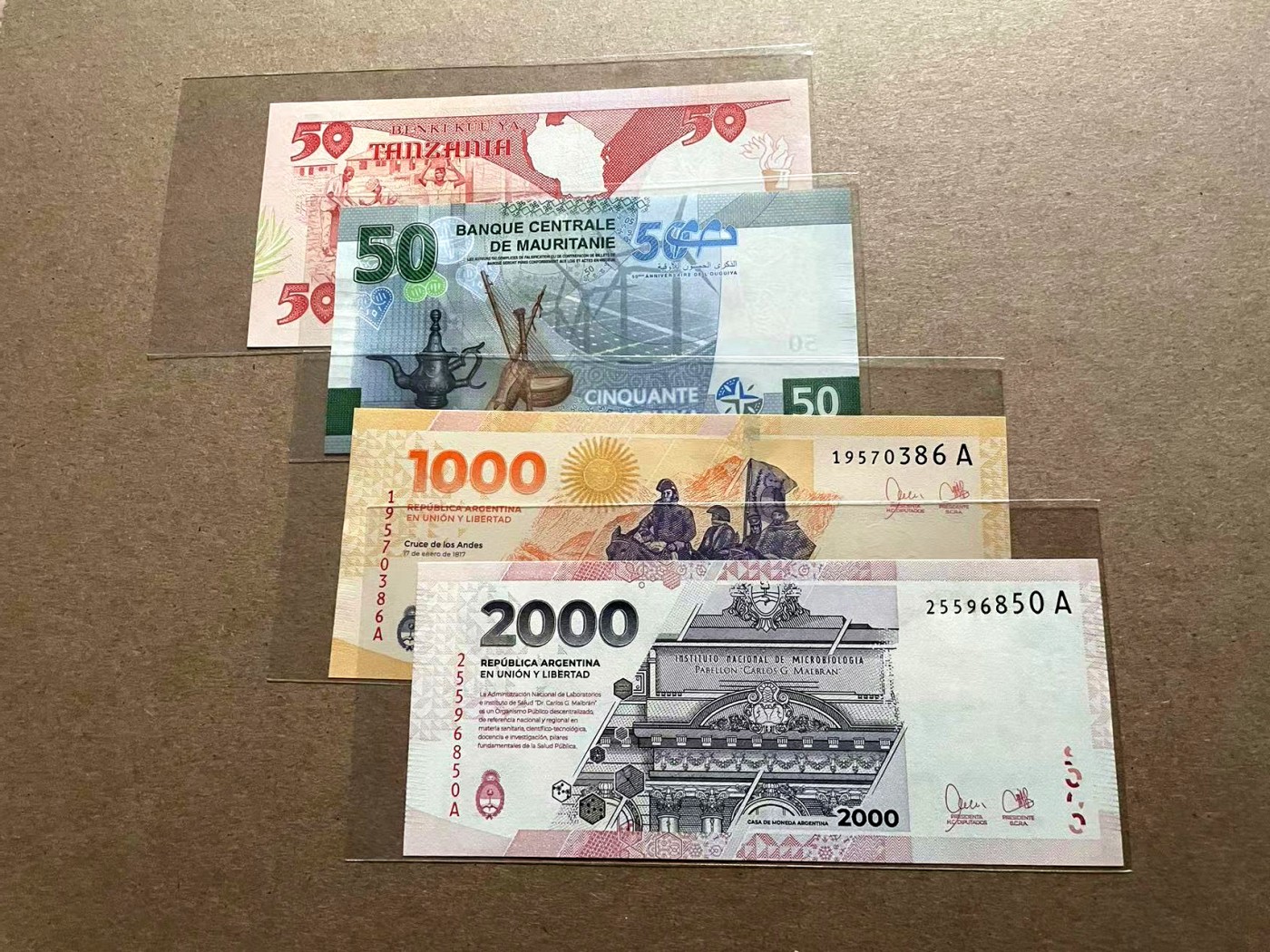 【Blue Auction】✨世界纸币精拍第406期【精】 【一组4张】多国纸币一组 全新UNC