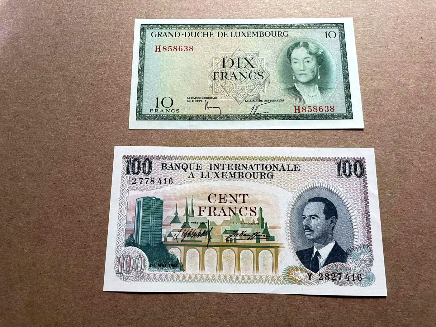 【Blue Auction】✨世界纸币精拍第406期【精】 【一组2张 包含无47】卢森堡10-100法郎一组 全新UNC