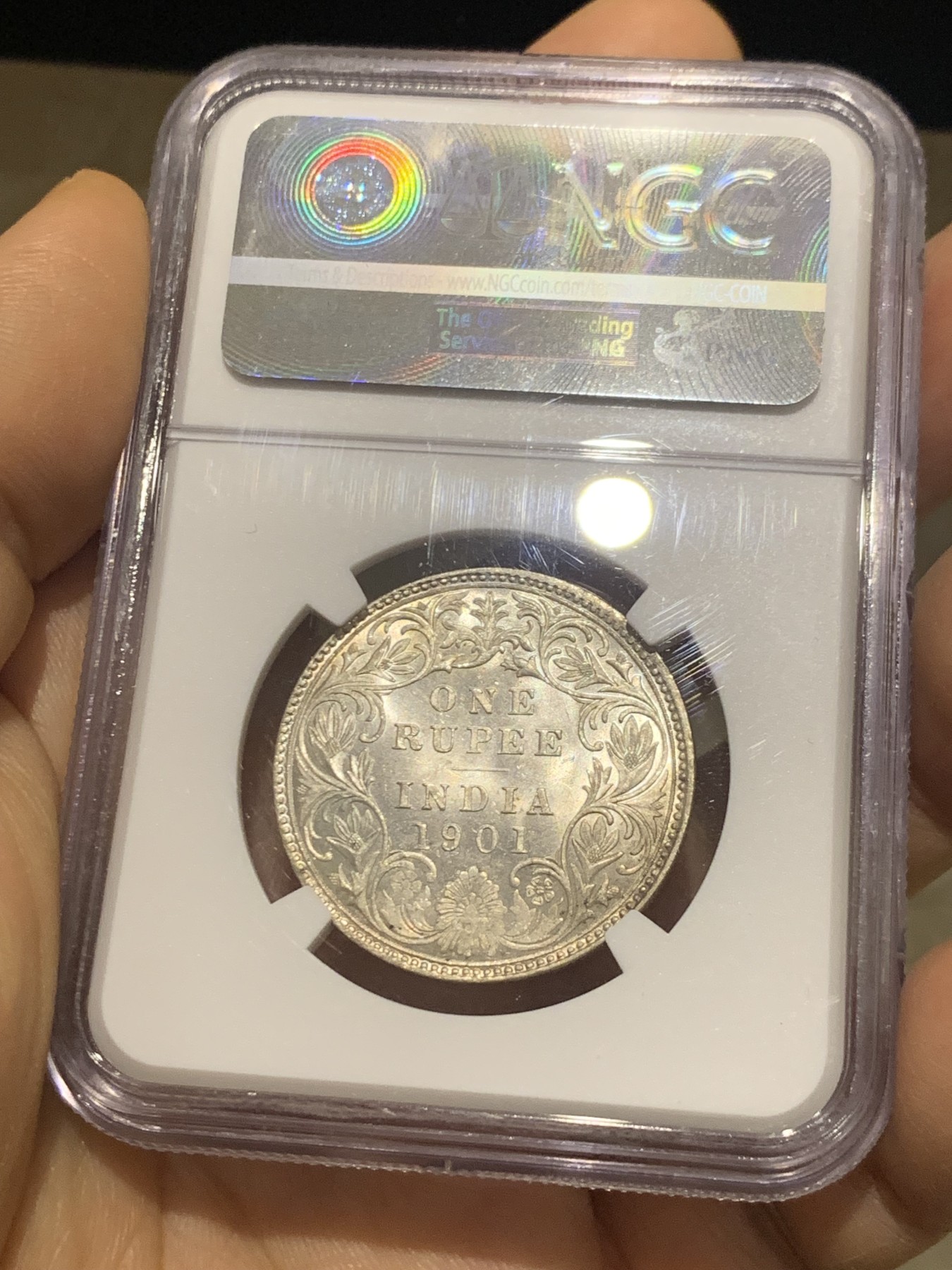 《竞宝斋》第224场-周日，周一，周二 3场 (全场包邮) NGC MS63 英属印度1901年B版维多利亚1卢比银币，少见小版别亚军分，更高64就2枚