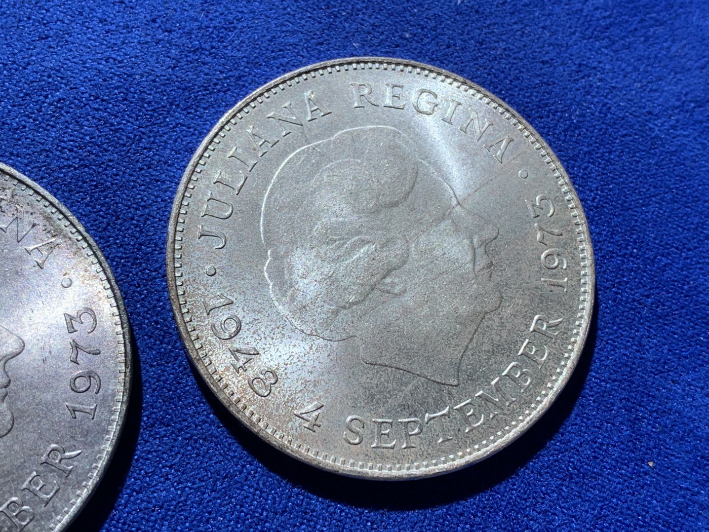 《竞宝斋》第224场-周日，周一，周二 3场 (全场包邮) 两枚一组 荷兰1973年10盾大银币