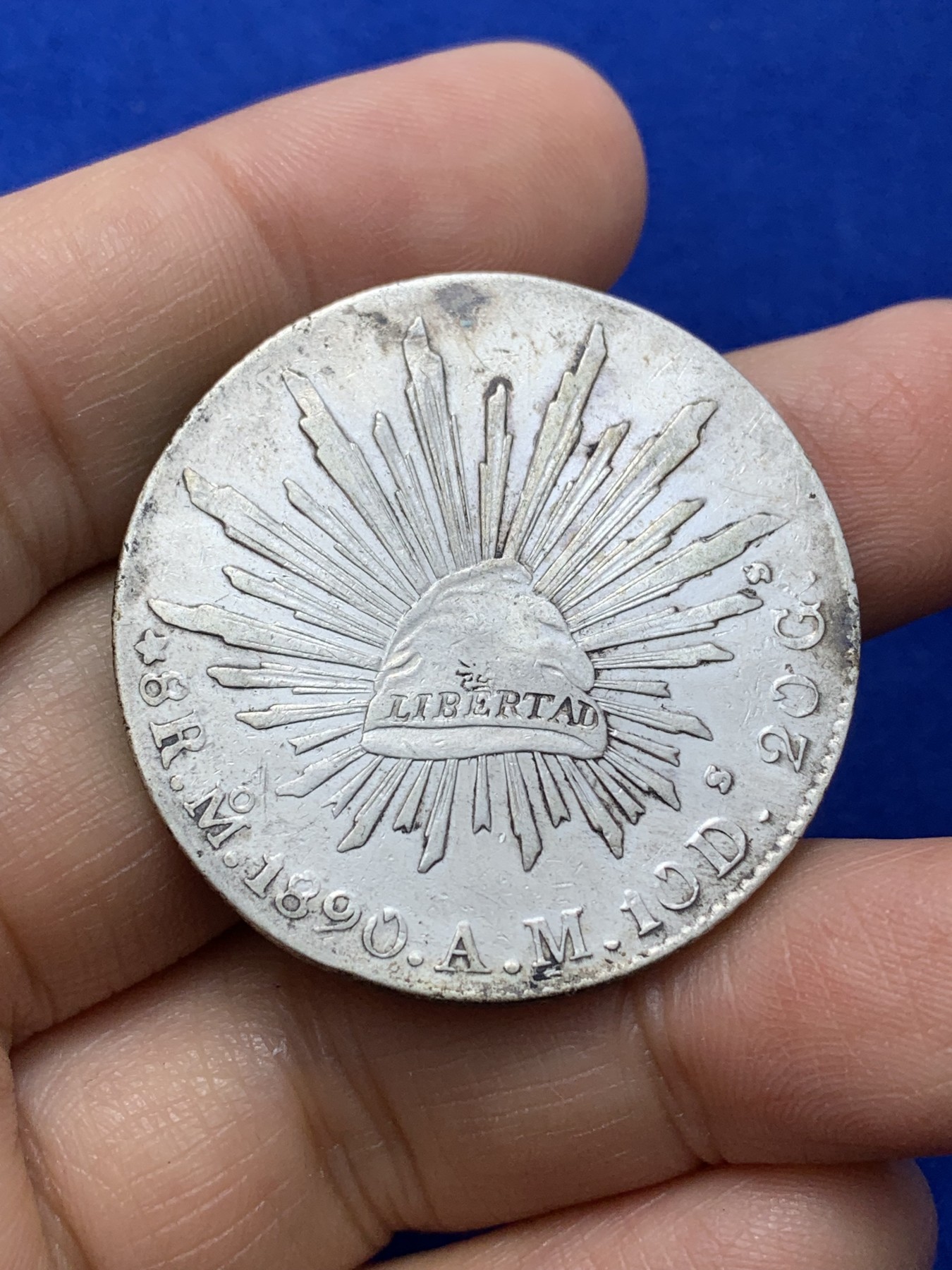 《竞宝斋》第224场-周日，周一，周二 3场 (全场包邮) 1890年墨西哥鹰洋 羽毛较好，底板带光