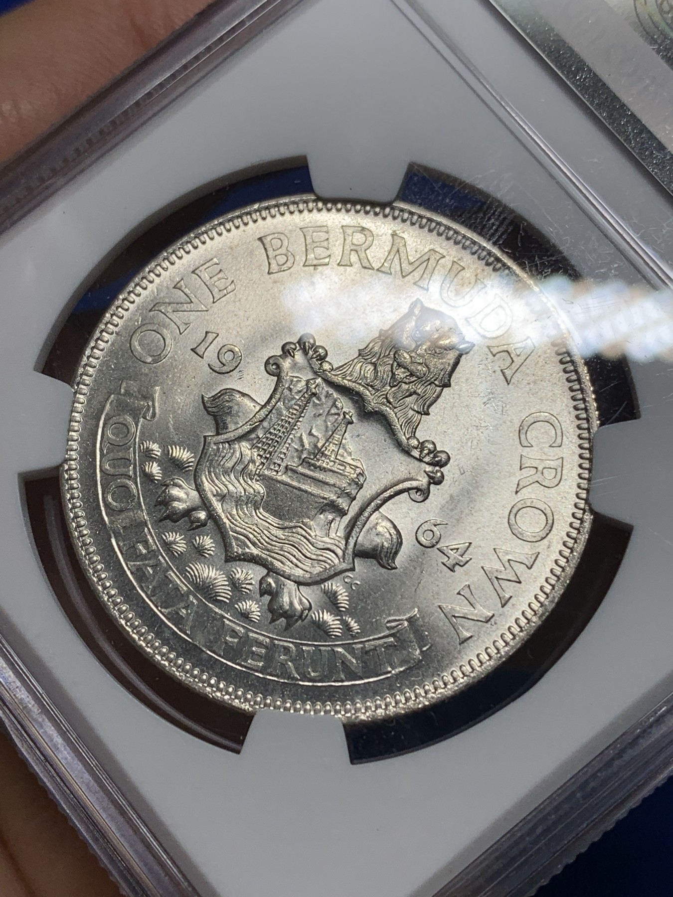 《竞宝斋》第224场-周日，周一，周二 3场 (全场包邮) NGC-MS63 英属百慕大1964年伊丽莎白二世青年头像克朗银币 头像十分漂亮