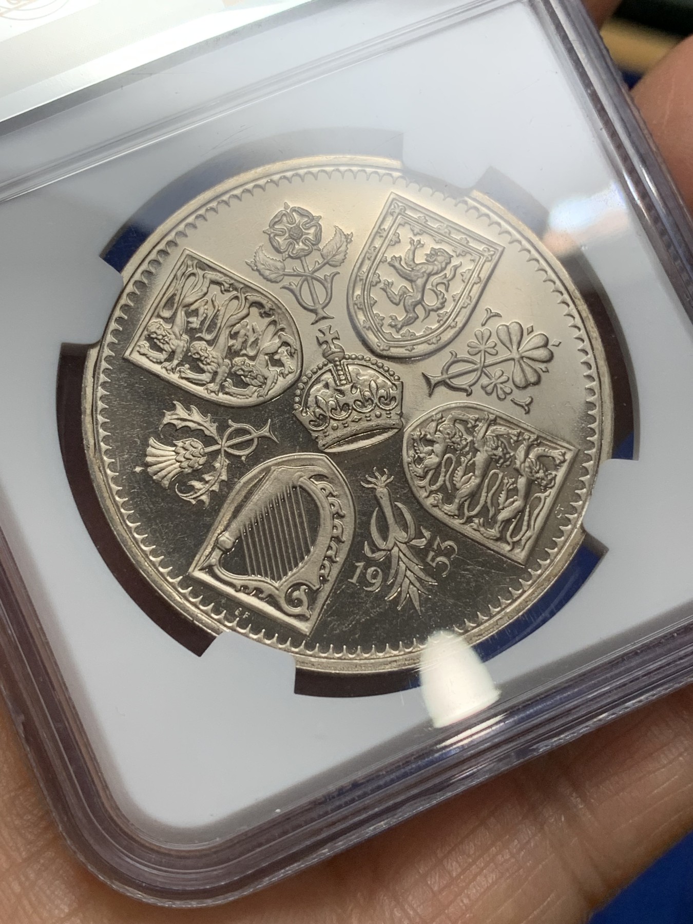 《竞宝斋》第224场-周日，周一，周二 3场 (全场包邮) NGC PF65CAMEO 英国1953年伊丽莎白二世女王加冕登基纪念克朗 精制版