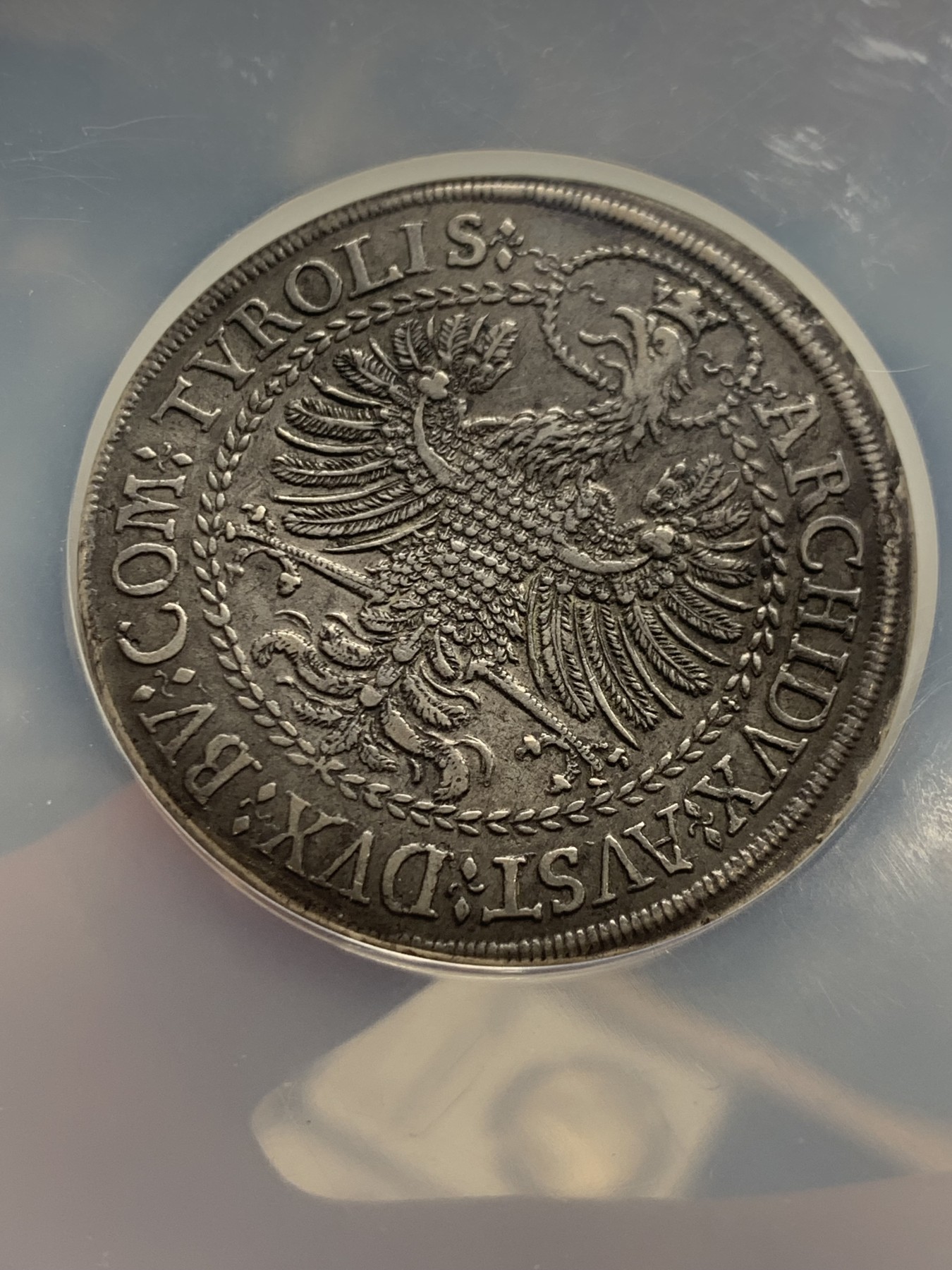 《竞宝斋》第224场-周日，周一，周二 3场 (全场包邮) NGC AU53 神圣罗马帝国 1686-96年 利奥波德一世 大波浪 2泰勒 57克的超大银币  原味好细节