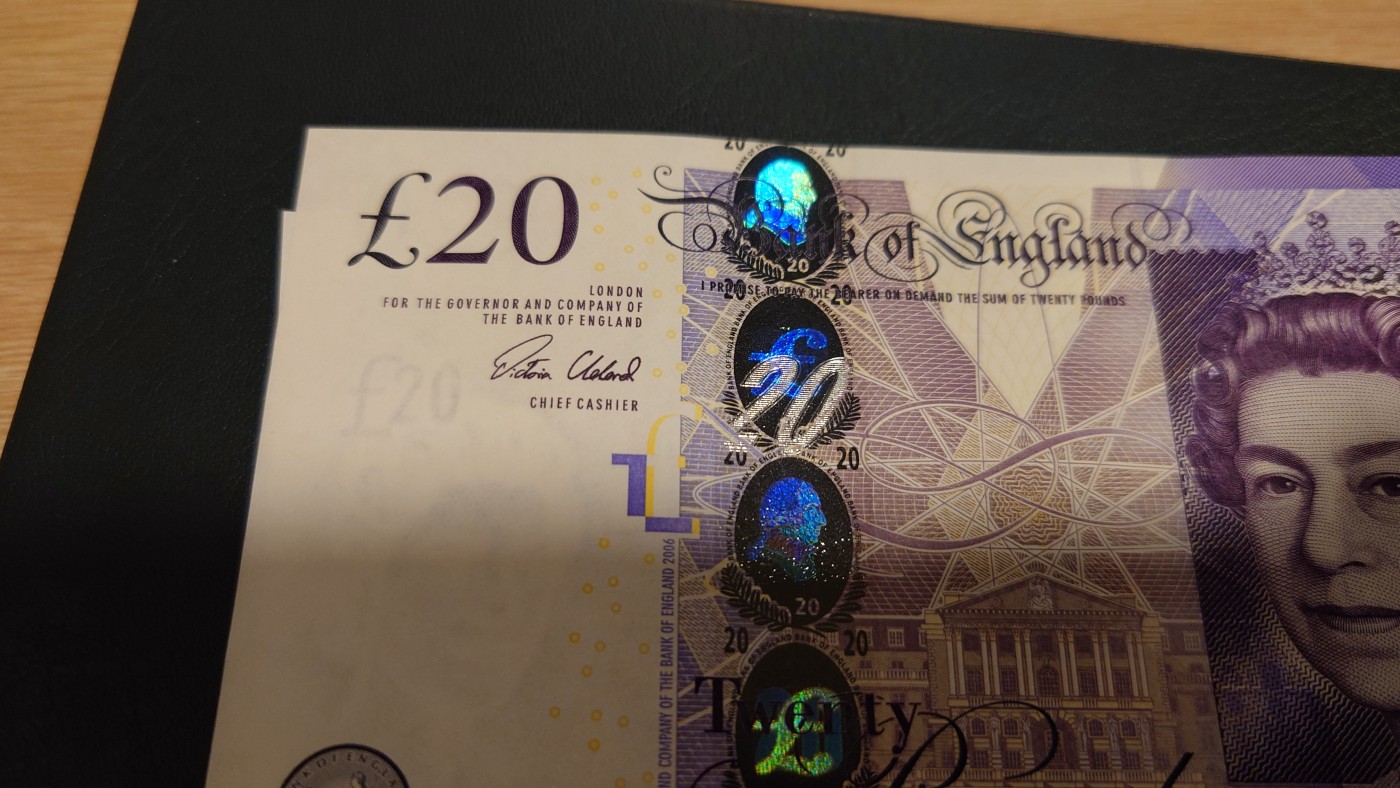 【世界钱币】精选微拍第89期暨2023年第三十六期 最新币展品种(群里卖剩挑剩的)专场 英国F序列20帮亚当斯密 全新绝品尾号6379