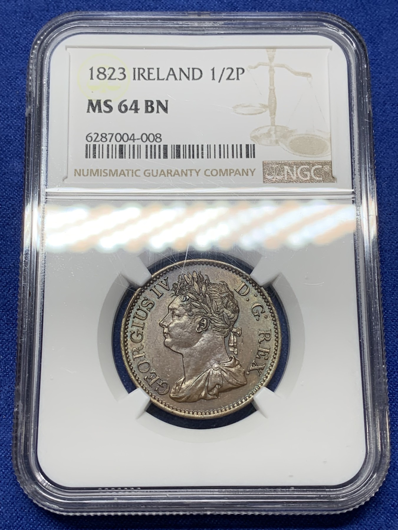 《竞宝斋》第224场-周日，周一，周二 3场 (全场包邮) NGC MS64 BN 爱尔兰 1823 乔四 半便士铜币 巧克力包浆 细节近乎完美 难得状态 通常能见到都是VF级的状态 这枚不可错过