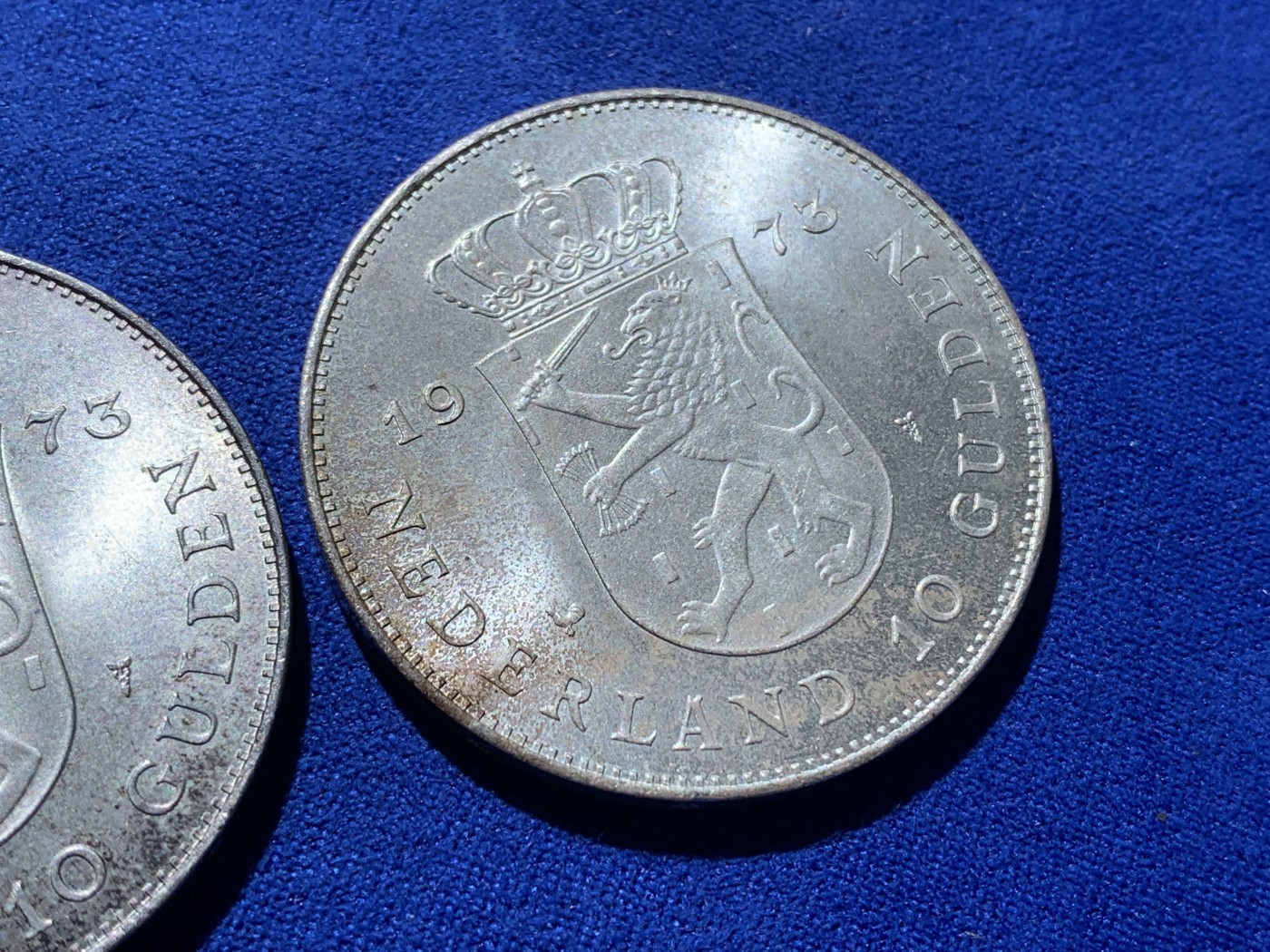 《竞宝斋》第224场-周日，周一，周二 3场 (全场包邮) 两枚一组 荷兰1973年10盾大银币