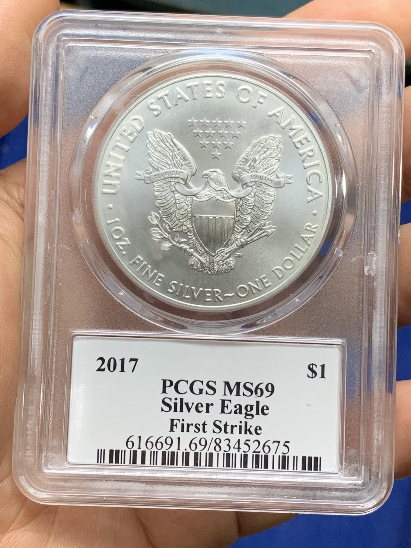 《竞宝斋》第224场-周日，周一，周二 3场 (全场包邮) PCGS MS69 美国2017年行走女神1美元银币 1盎司 31.1克 999银 特朗普头像 倒标签比较少见