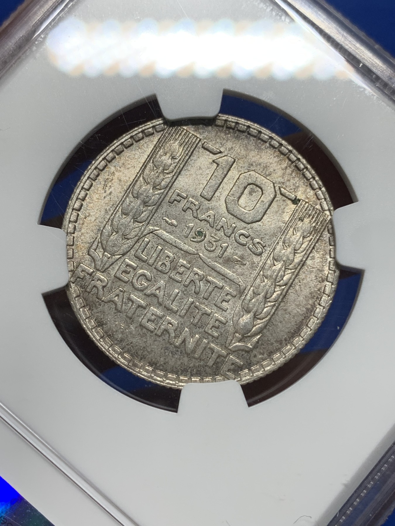 《竞宝斋》第224场-周日，周一，周二 3场 (全场包邮) NGC MS64 法国1931年谷物女神10法郎银币