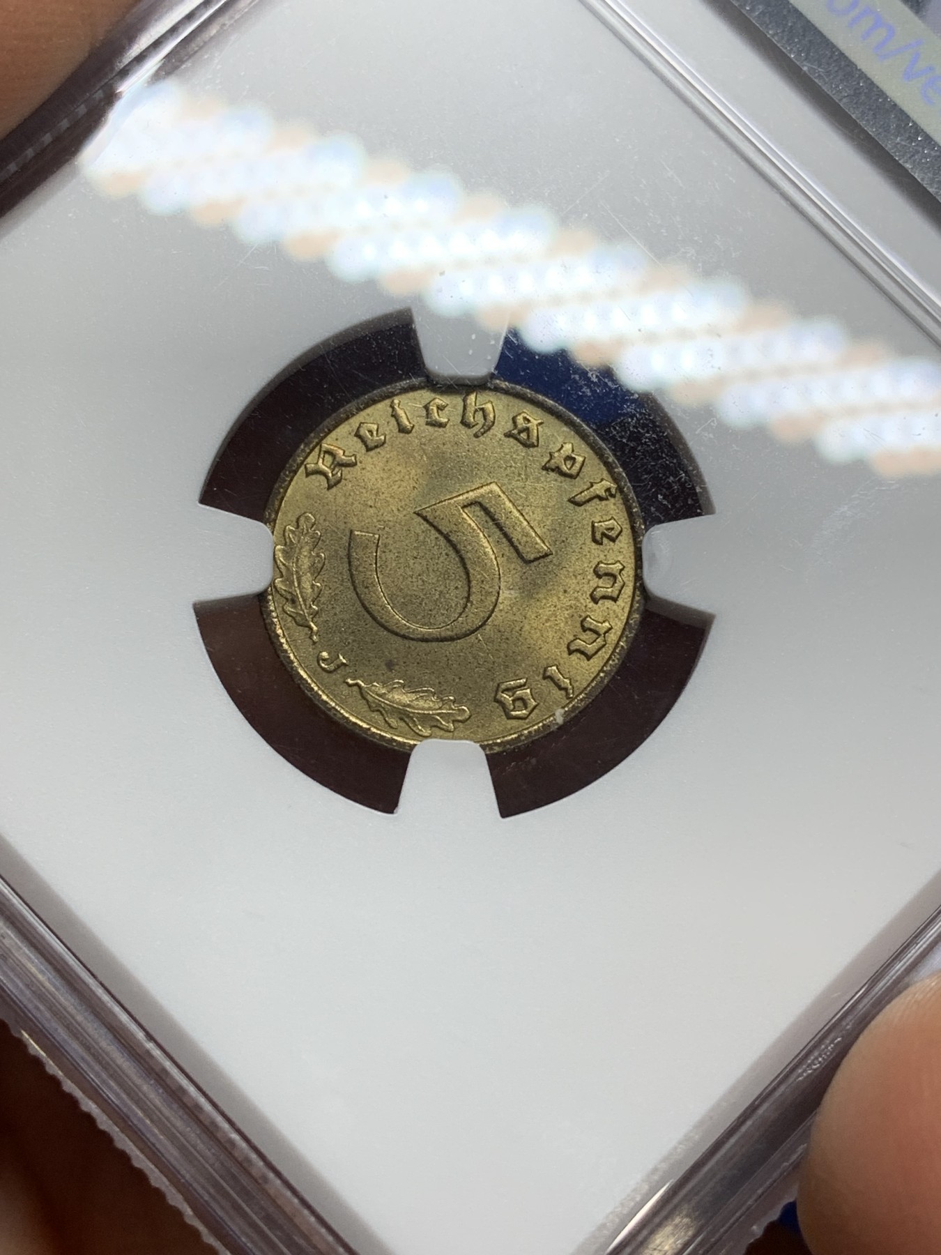 《竞宝斋》第224场-周日，周一，周二 3场 (全场包邮) NGC-MS64 1937年J版德三5芬尼辅币，是常见的A版铸造量的1/4倍，分数不错