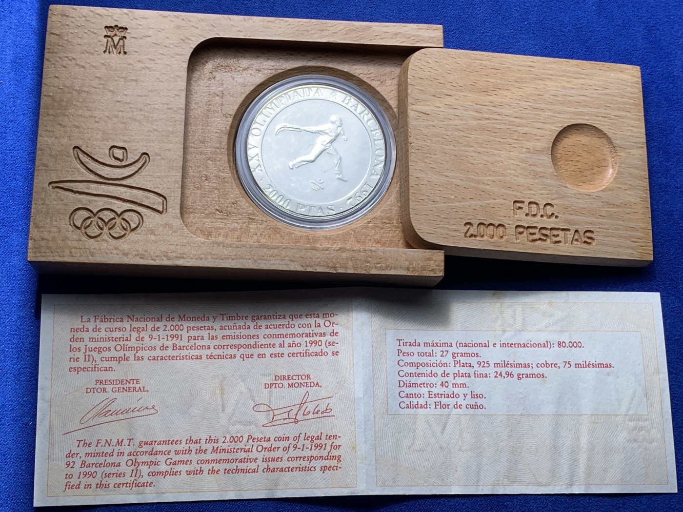 《竞宝斋》第224场-周日，周一，周二 3场 (全场包邮) 西班牙1992年 巴塞罗那奥运 2000比塞塔精制大银币 27克 925银 蓝盒