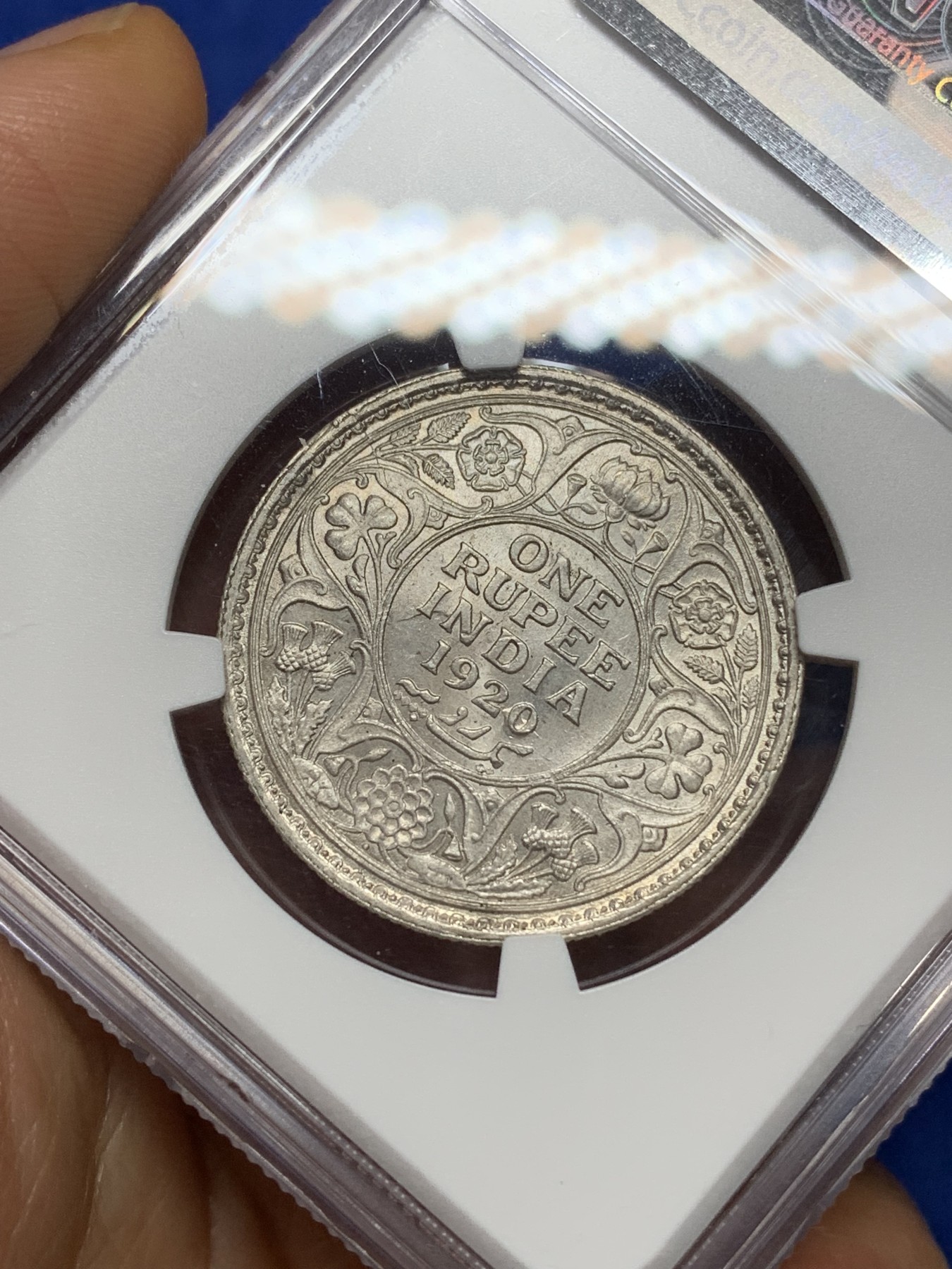 《竞宝斋》第224场-周日，周一，周二 3场 (全场包邮) NGC MS63 英属印度1920年B版孟买厂乔五1卢比银币