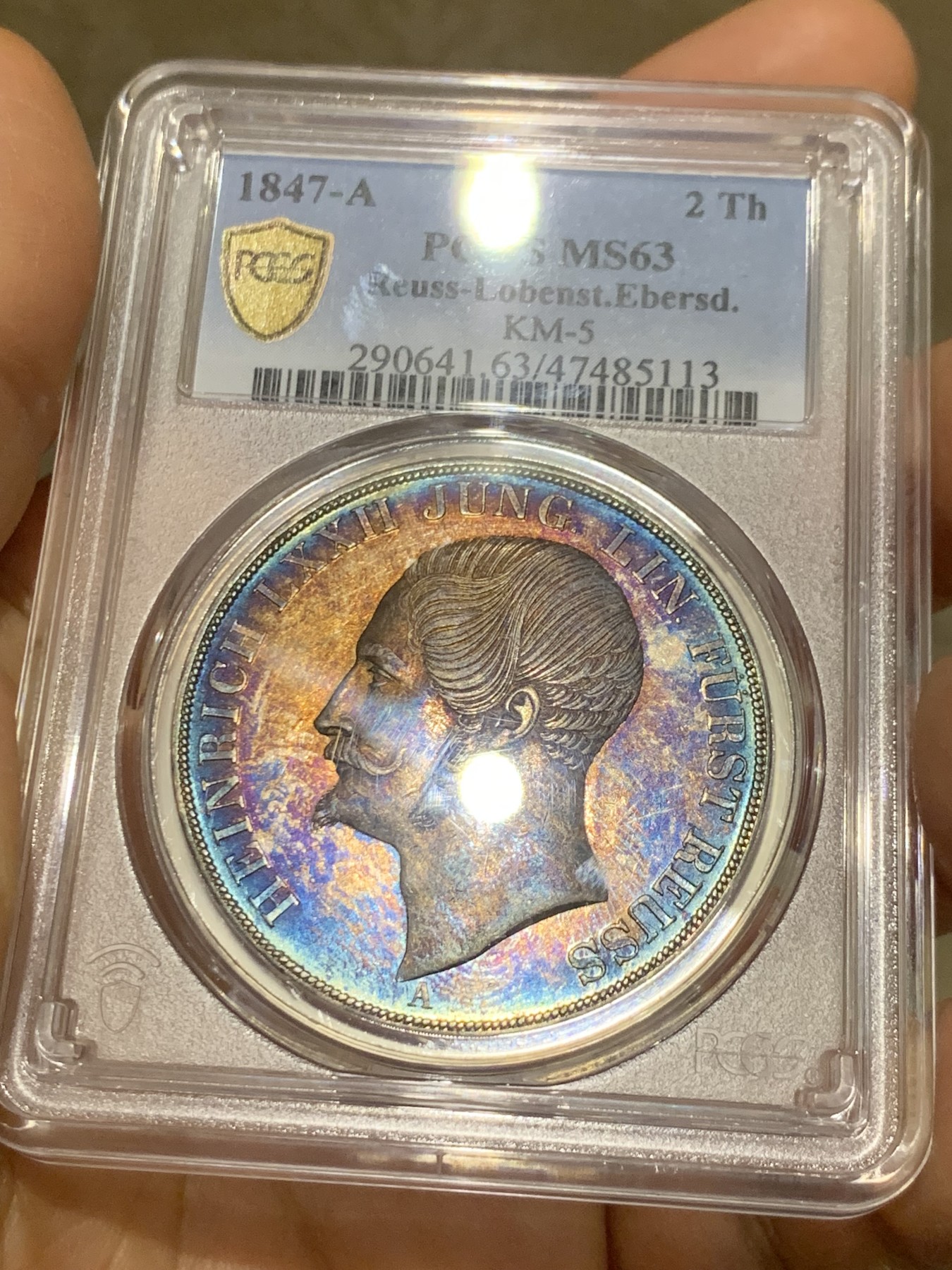 《竞宝斋》第224场-周日，周一，周二 3场 (全场包邮) 唯一亚军分 PCGS MS63 德国 1847 罗斯 海因里希六世 流通版2泰勒 37.1克大银币   绚丽五彩包浆 小邦稀少品种 不可错过 发行量克劳斯标注仅2750枚，德国目录标注5500枚