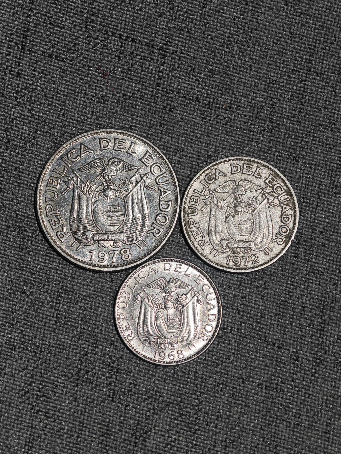 外国硬币收藏第5期 厄瓜多尔1苏克雷、20、10分3枚