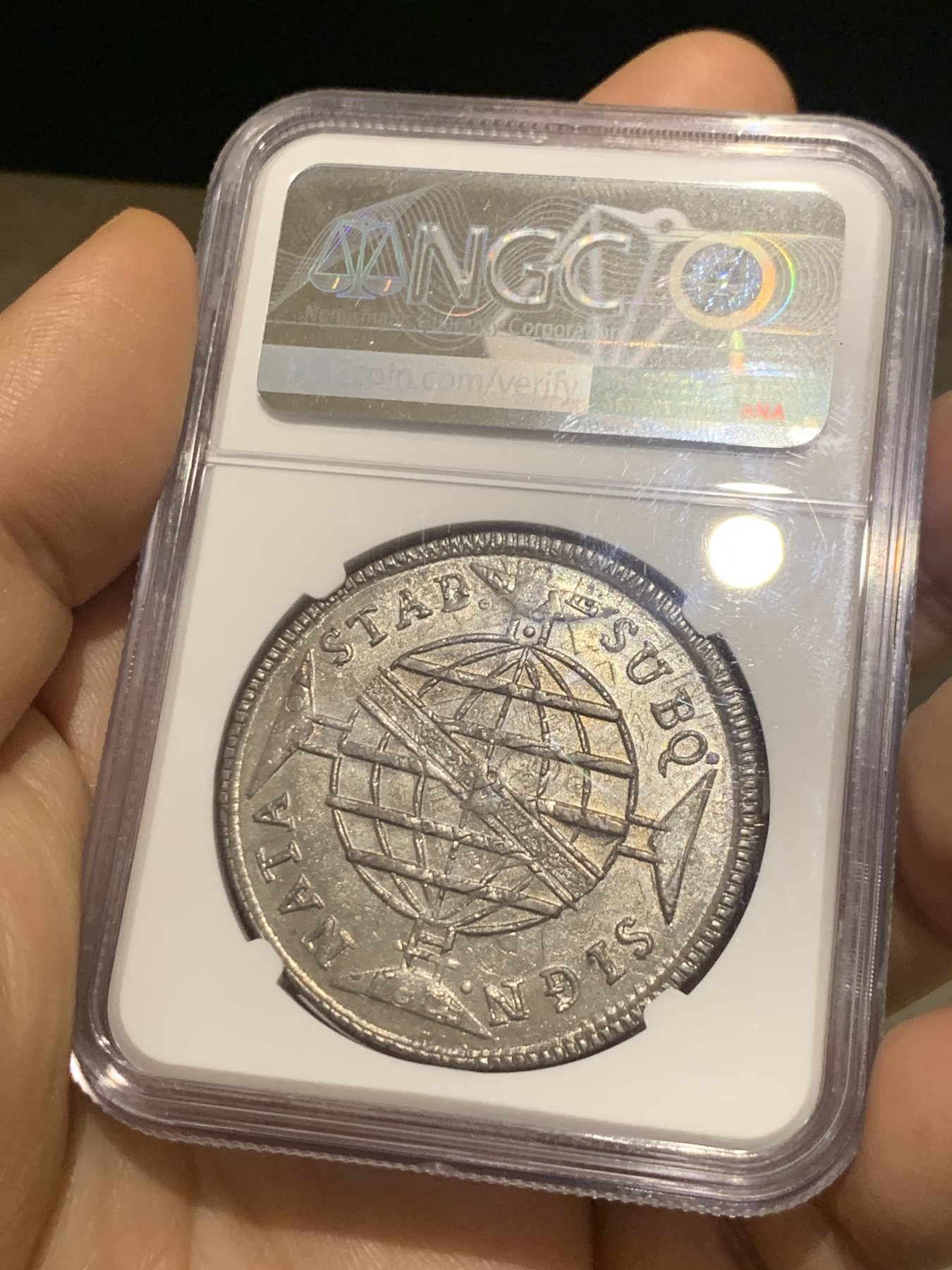 《竞宝斋》第224场-周日，周一，周二 3场 (全场包邮) NGC MS62 巴西1814年地球960瑞斯大银币 原味深彩包浆 整体深打 很不错