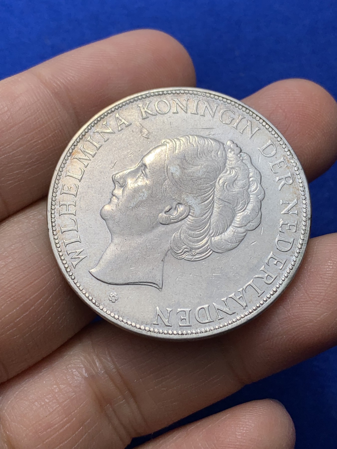 《竞宝斋》第224场-周日，周一，周二 3场 (全场包邮) 荷兰1930年威廉明娜2.5盾大银币