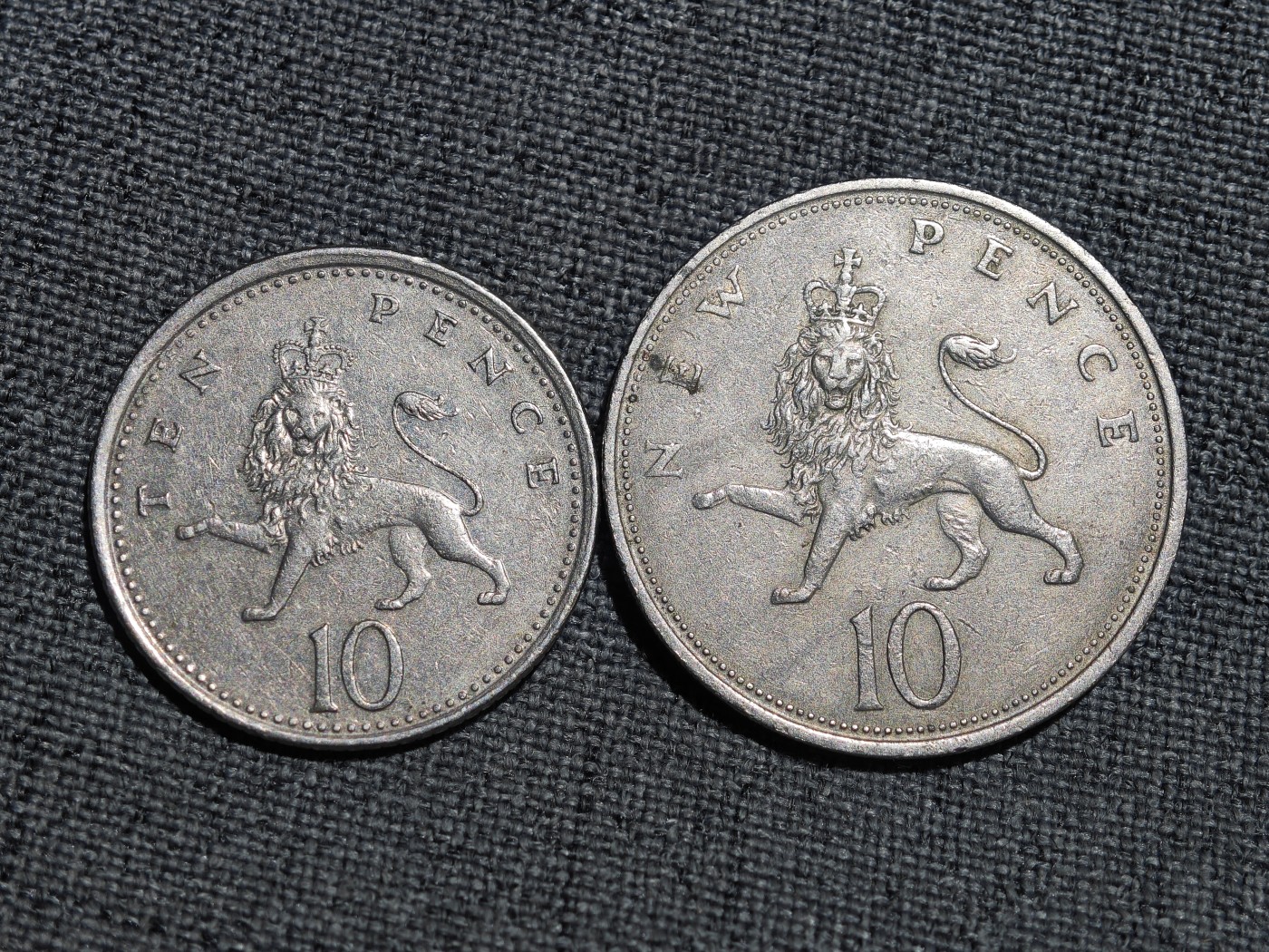 外国硬币收藏第5期 英国新旧两版女王狮子10便士2枚