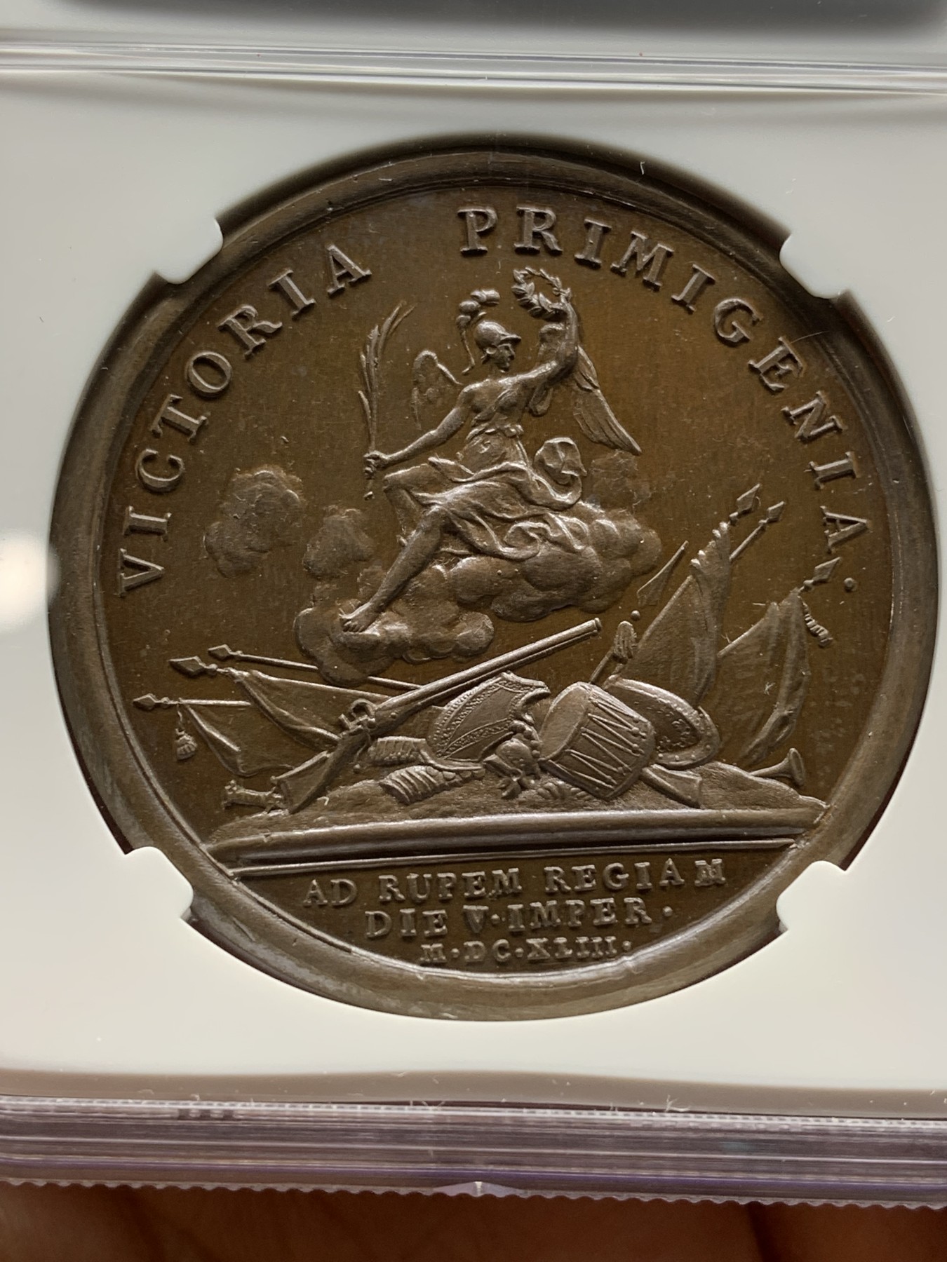 《竞宝斋》第224场-周日，周一，周二 3场 (全场包邮) 唯一冠军分 NGC MS65 法国1643年太阳王路易十四小孩版罗克罗伊之战纪念铜章