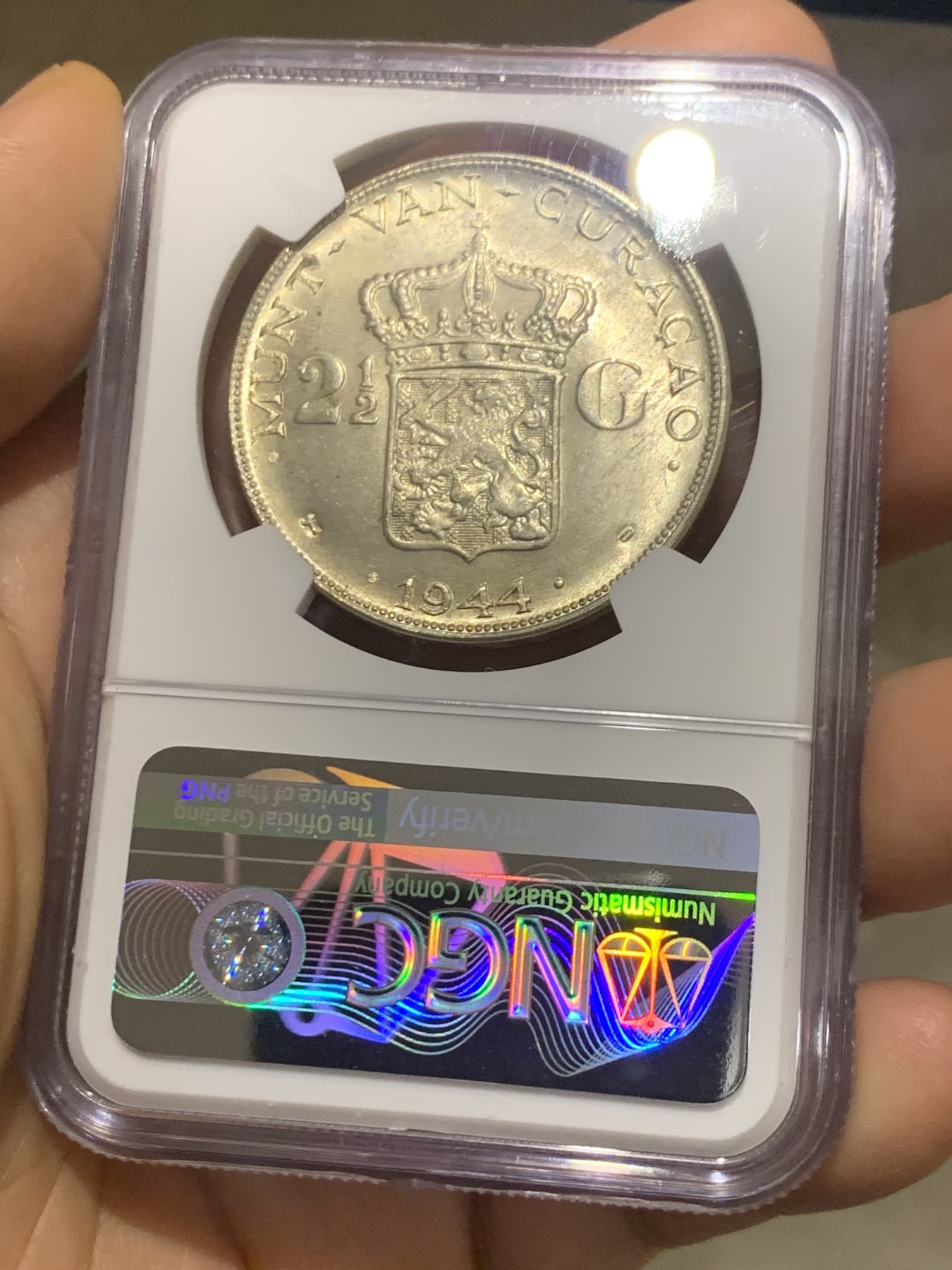 《竞宝斋》第224场-周日，周一，周二 3场 (全场包邮) NGC MS63 荷属库拉索1944D女王威廉明娜2.5盾银币