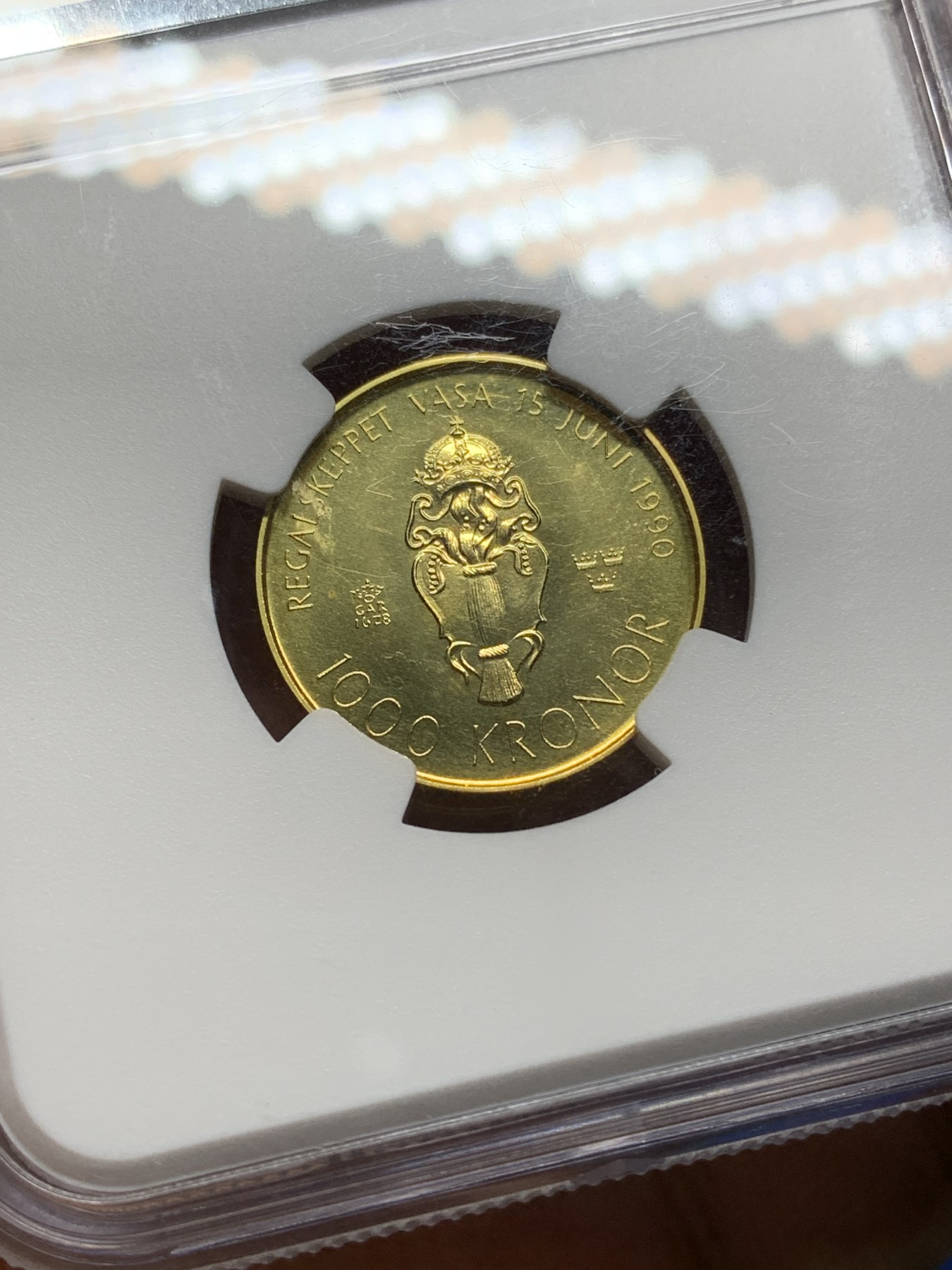 《竞宝斋》第224场-周日，周一，周二 3场 (全场包邮) NGC-MS66 瑞典1990年瓦萨号战舰1000克朗金币 5.8克 900金 少见品种 品相极好