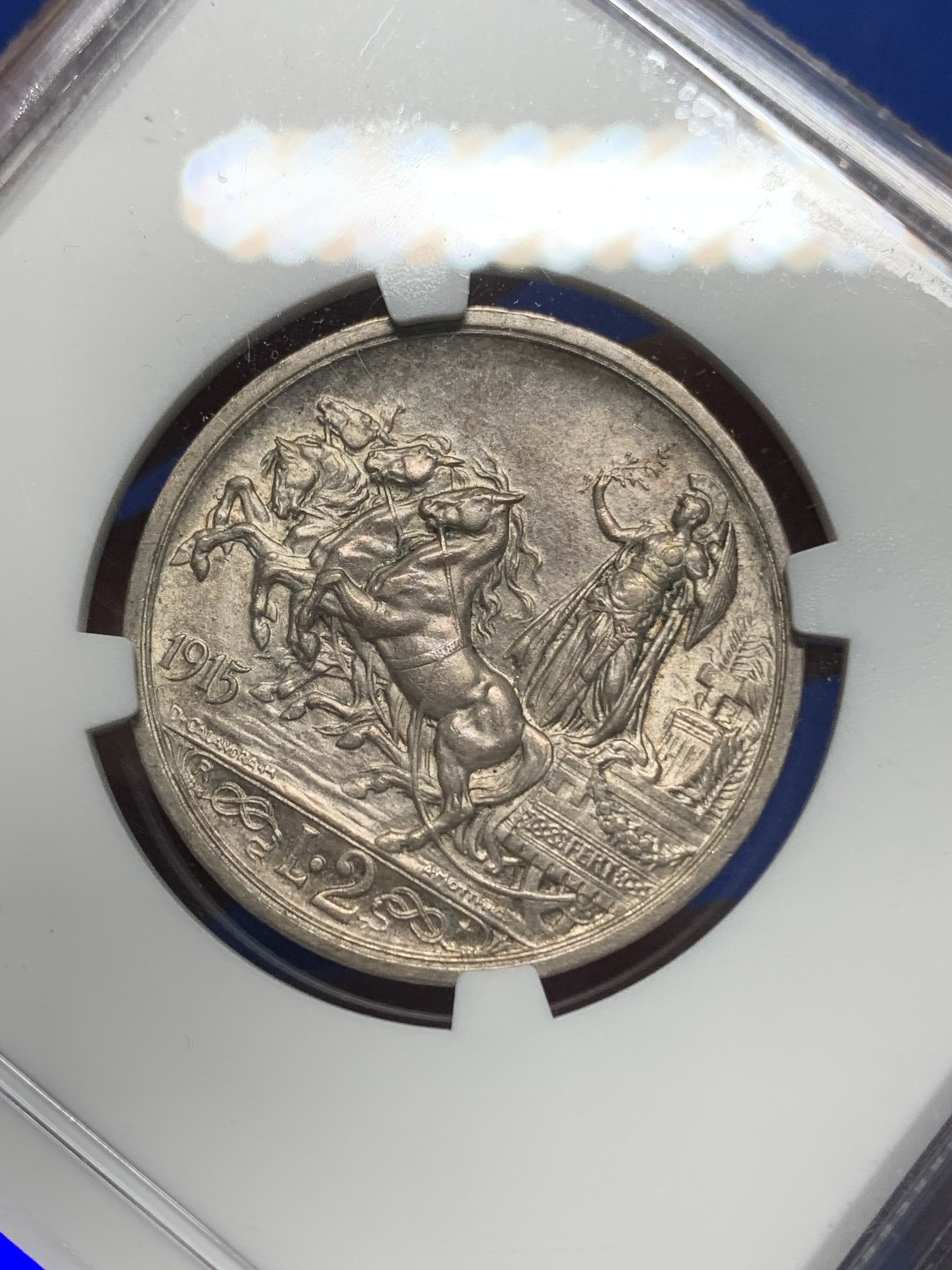 《竞宝斋》第224场-周日，周一，周二 3场 (全场包邮) NGC MS62 意大利1915-R 女神马车 2里拉银币