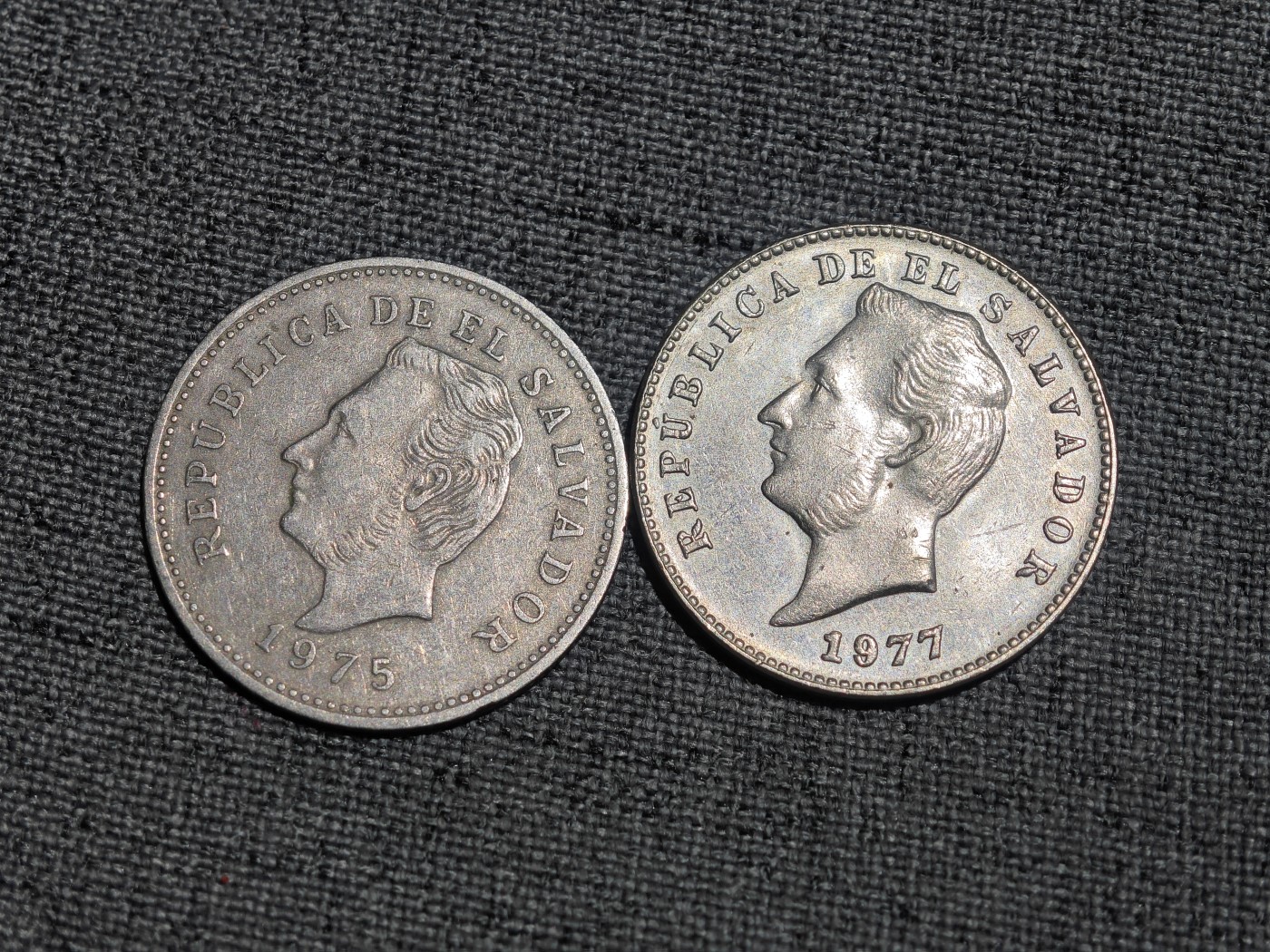 外国硬币收藏第5期 萨尔瓦多70年代两种版本10分2枚