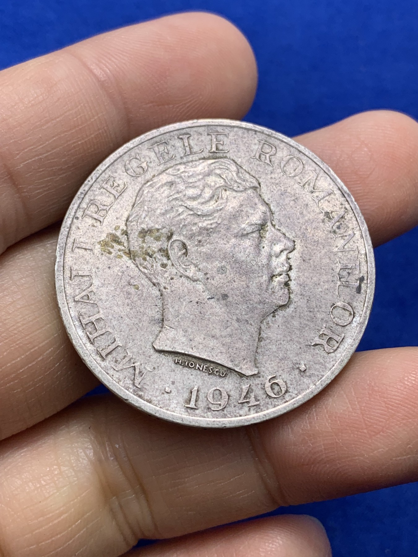 《竞宝斋》第224场-周日，周一，周二 3场 (全场包邮) 1946年罗马尼亚10万列伊银币，二战胜利拥抱和平！