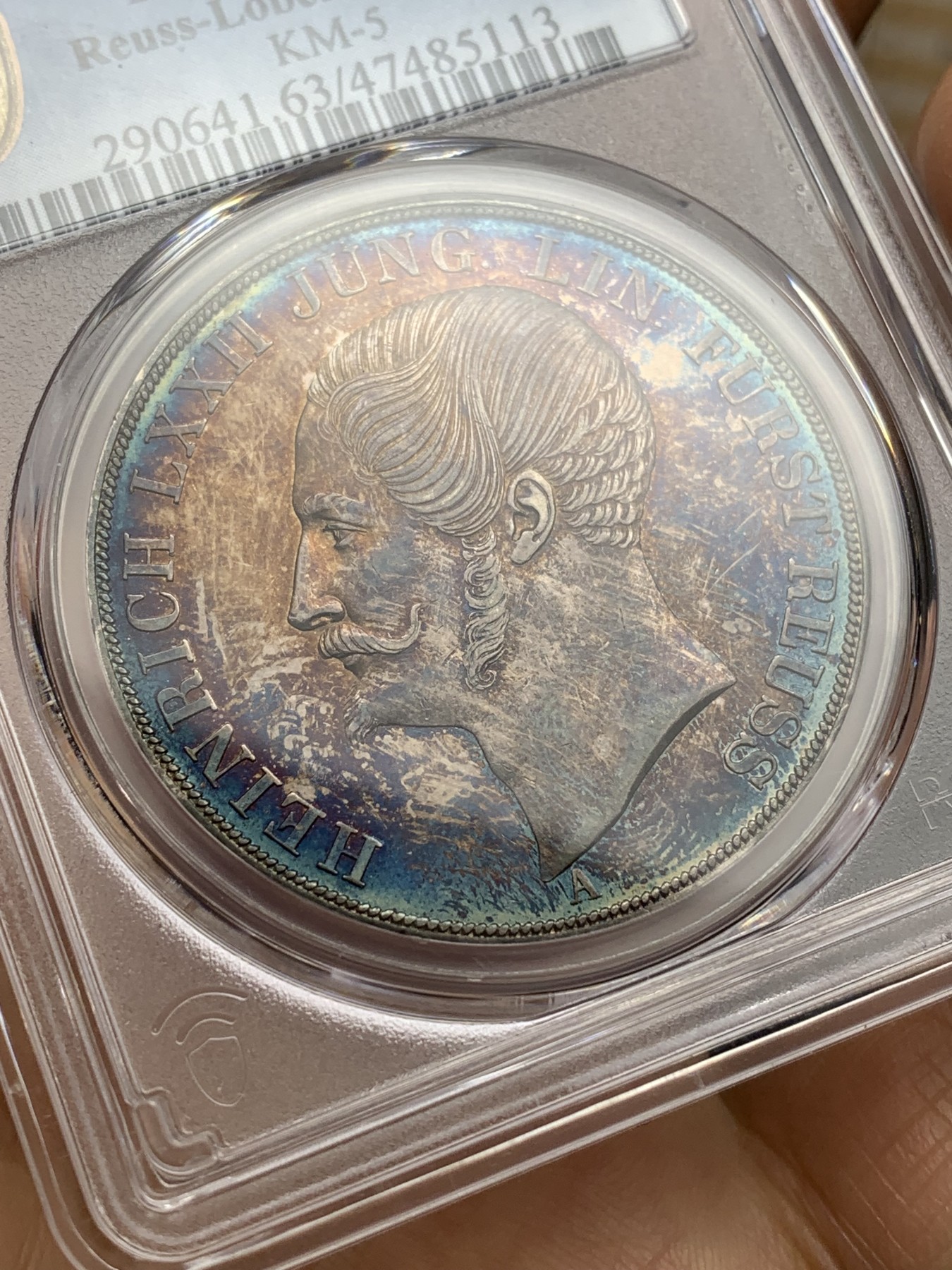 《竞宝斋》第224场-周日，周一，周二 3场 (全场包邮) 唯一亚军分 PCGS MS63 德国 1847 罗斯 海因里希六世 流通版2泰勒 37.1克大银币   绚丽五彩包浆 小邦稀少品种 不可错过 发行量克劳斯标注仅2750枚，德国目录标注5500枚