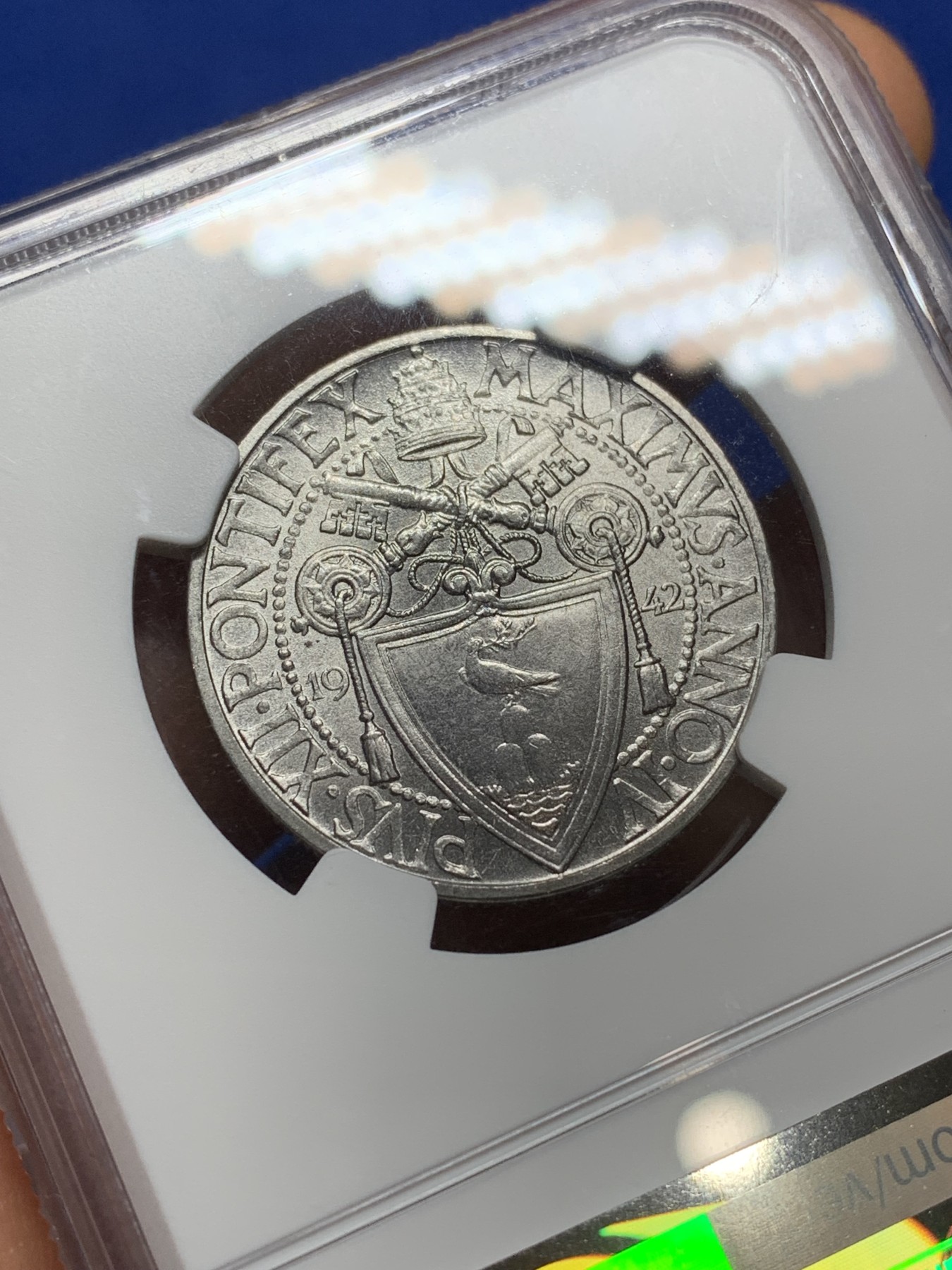 《竞宝斋》第224场-周日，周一，周二 3场 (全场包邮) NGC MS65 梵蒂冈1942年2里拉，高分好品