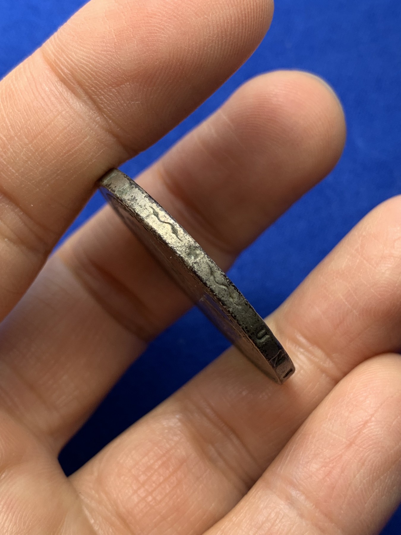 《竞宝斋》第224场-周日，周一，周二 3场 (全场包邮) 1817年普鲁士威廉三世1泰勒大银币。鹰爪、绶带、勋章，细节清晰！