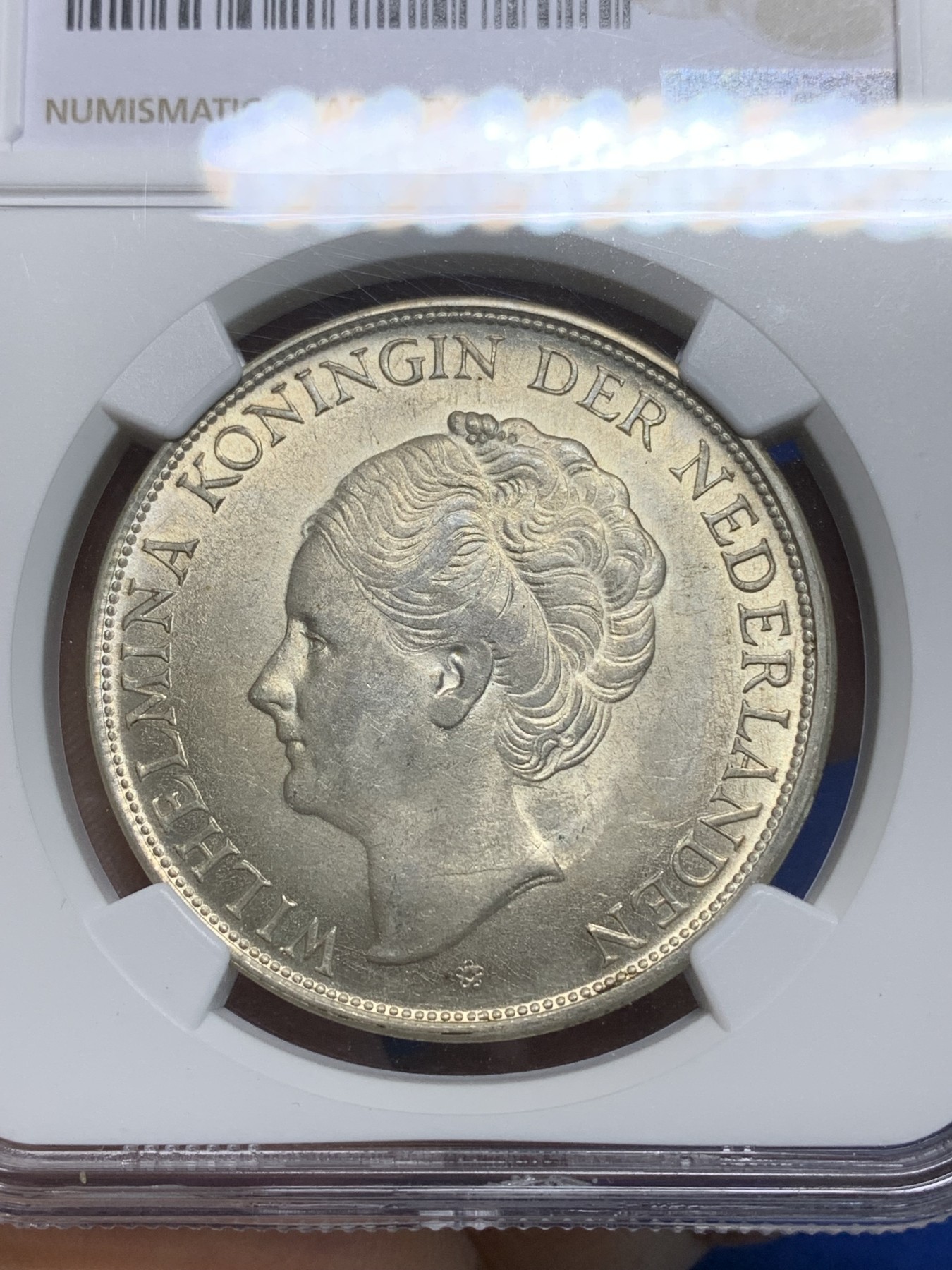 《竞宝斋》第224场-周日，周一，周二 3场 (全场包邮) NGC-MS62 荷属东印度1943年威廉明娜女王2.5盾大银币