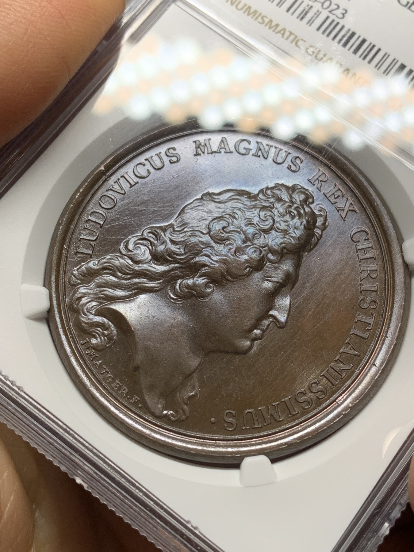 《竞宝斋》第224场-周日，周一，周二 3场 (全场包邮) 唯一冠军分 NGC MS64 法国1679年太阳王路易十四圣彼得堡和平德国纪念铜章