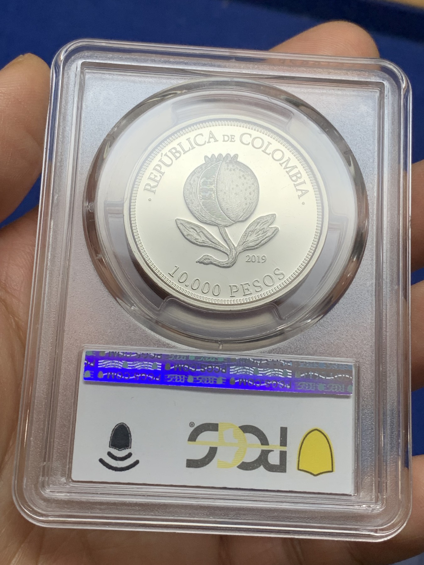 《竞宝斋》第224场-周日，周一，周二 3场 (全场包邮) PCGS金盾 MS69 哥伦比亚2019年独立二百周年纪念仿古1万比索镍币