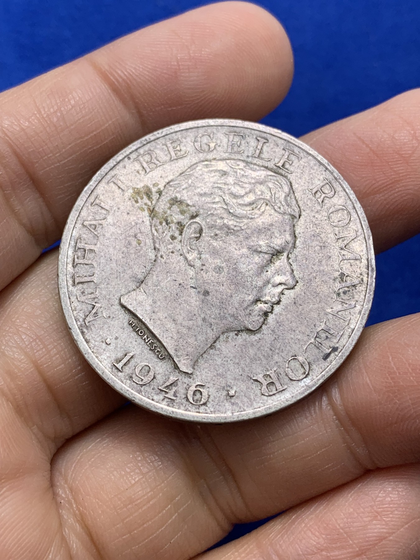 《竞宝斋》第224场-周日，周一，周二 3场 (全场包邮) 1946年罗马尼亚10万列伊银币，二战胜利拥抱和平！