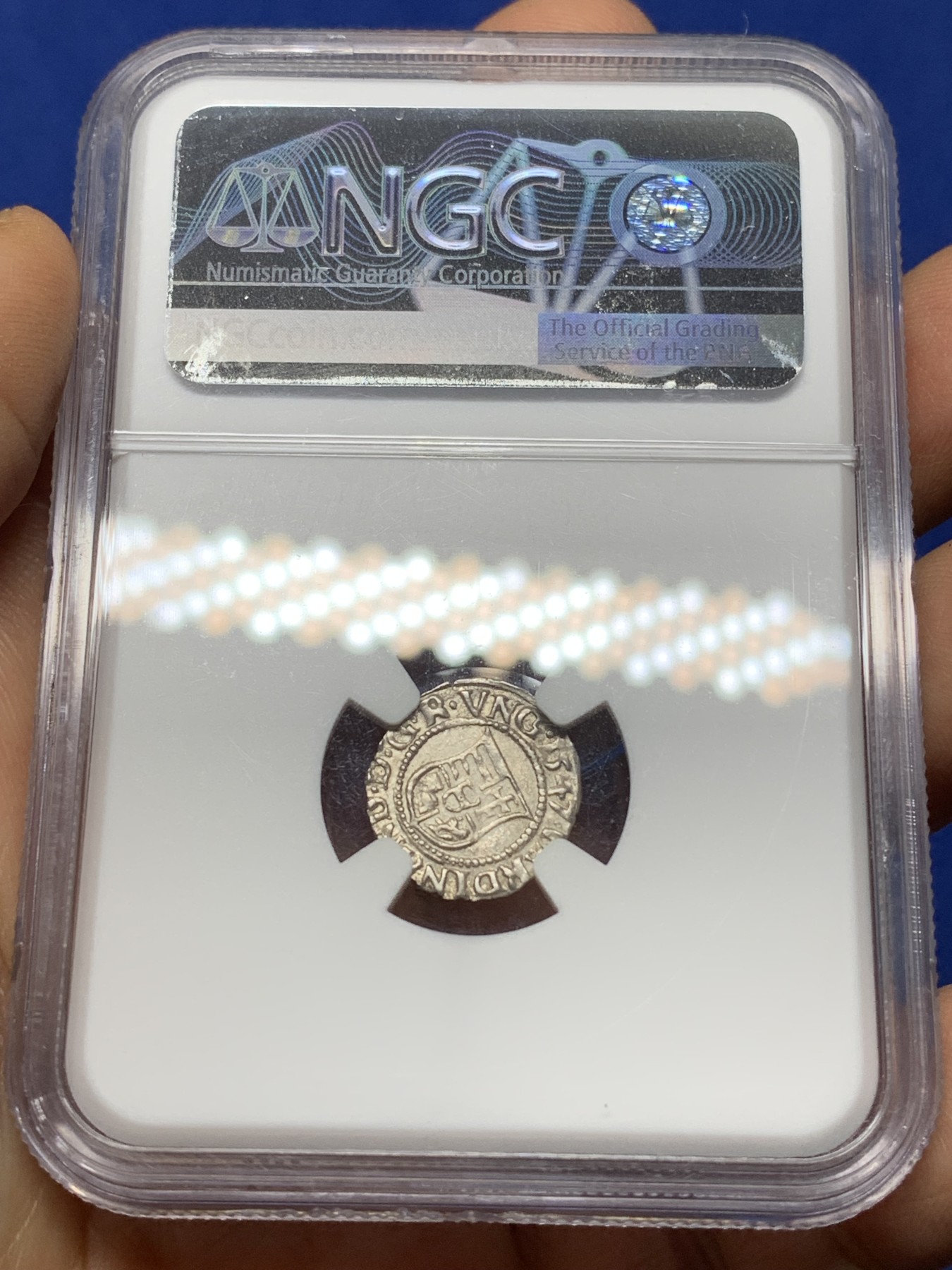 《竞宝斋》第224场-周日，周一，周二 3场 (全场包邮) NGC MS64 冠军分 匈牙利1547年KB版圣母抱子1第纳尔银币