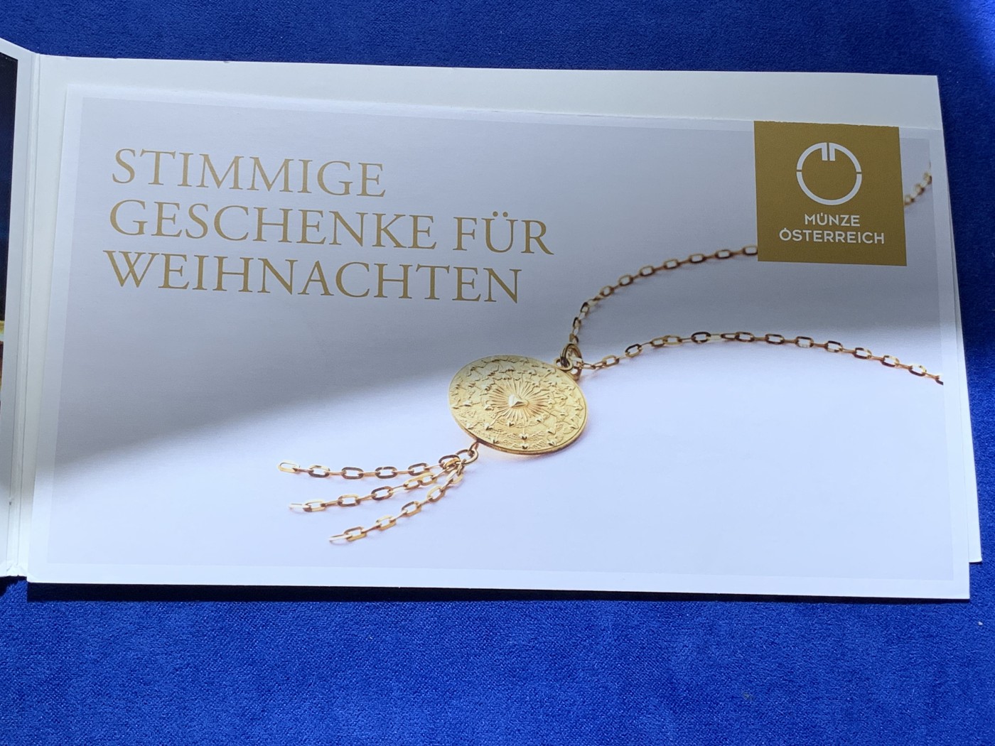 《竞宝斋》第224场-周日，周一，周二 3场 (全场包邮) 卡册 奥地利2019生活的乐趣5欧银币（原价200元） 重8.41g 925银 28.5mm 发行量50000枚