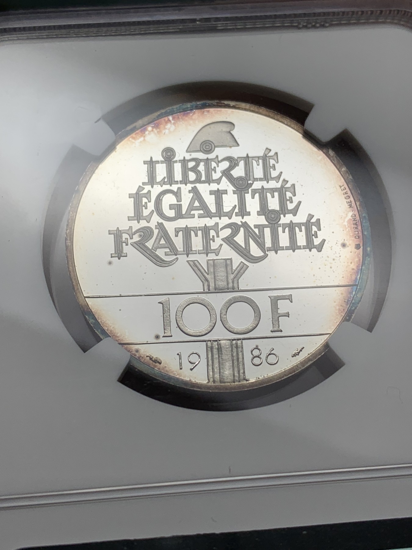 《竞宝斋》第224场-周日，周一，周二 3场 (全场包邮) NGC PF69UC 法国1986年自由女神像100法郎银币 精制版不多见