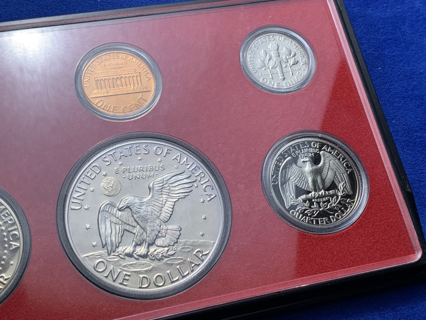 《竞宝斋》第224场-周日，周一，周二 3场 (全场包邮) 美国1977年精致套币 含精致大艾一元