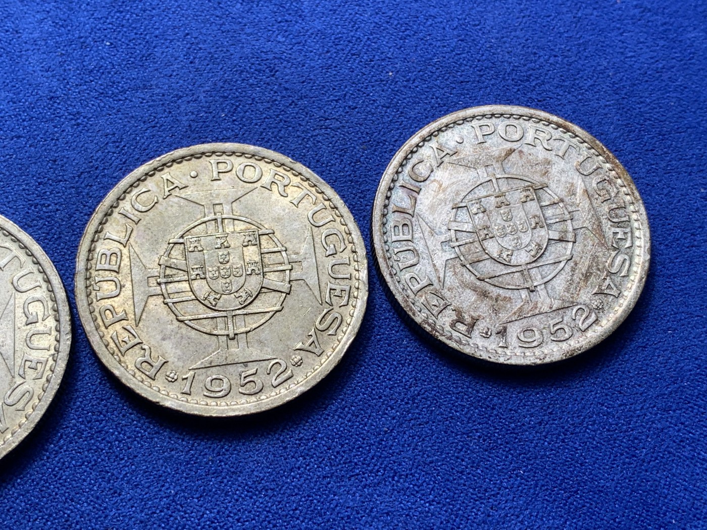 《竞宝斋》第224场-周日，周一，周二 3场 (全场包邮) 3枚一组 澳门1952年5元银币