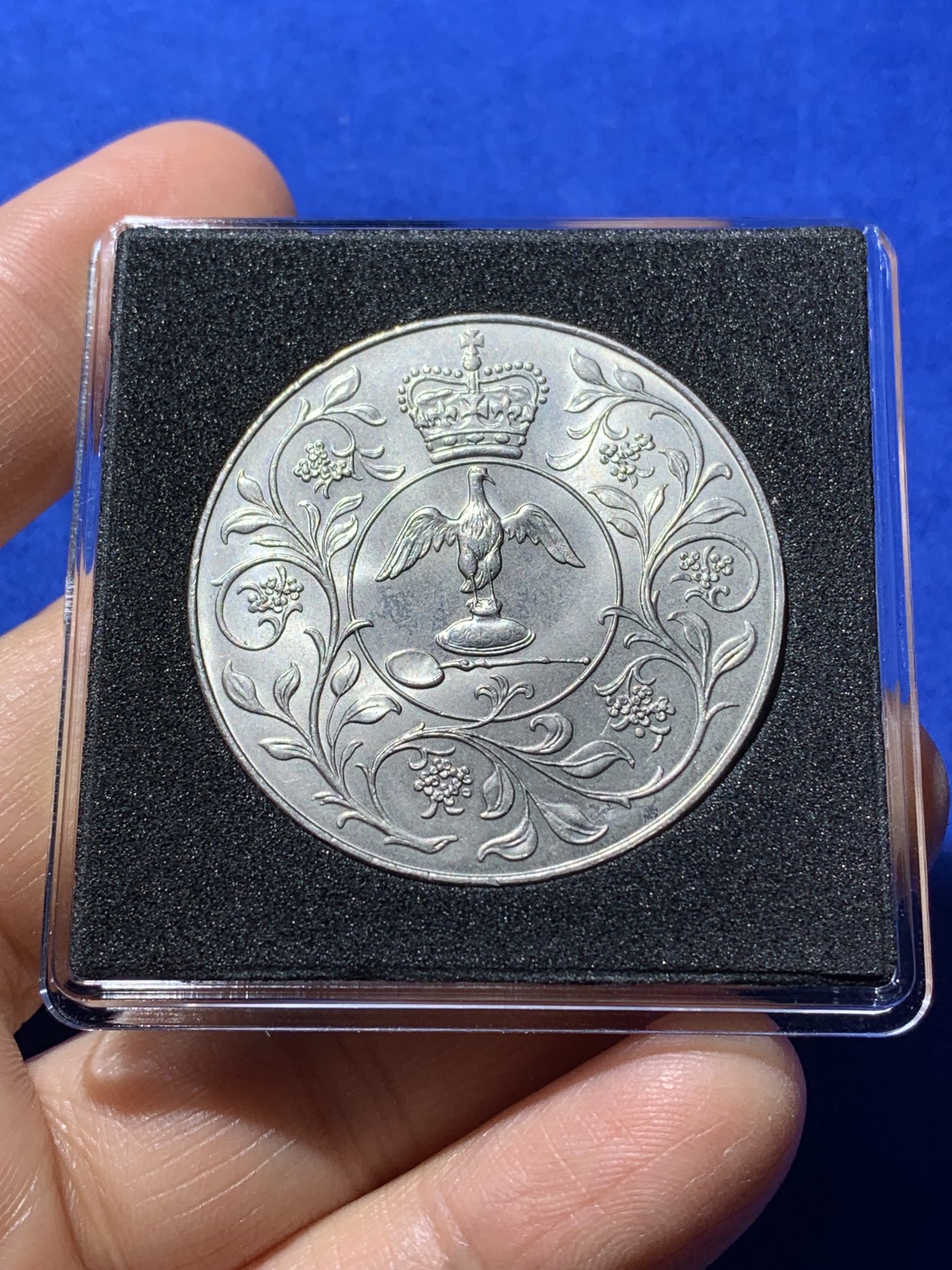 《竞宝斋》第224场-周日，周一，周二 3场 (全场包邮) 英国1977年伊丽莎白女王即位25周年（银禧年）纪念5先令镍币 38.61mm