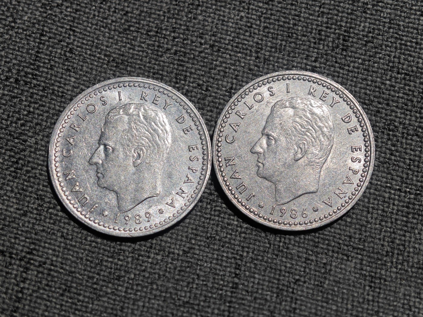 外国硬币收藏第5期 西班牙老版1比塞塔铝币2枚